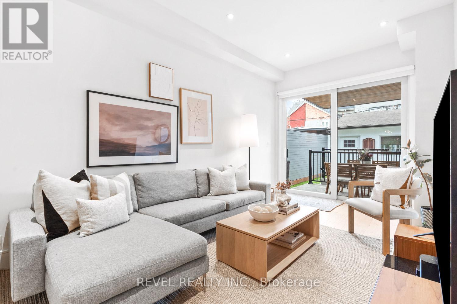 23 Manning Avenue, Toronto, Ontario  M6J 2K3 - Photo 13 - C12961302