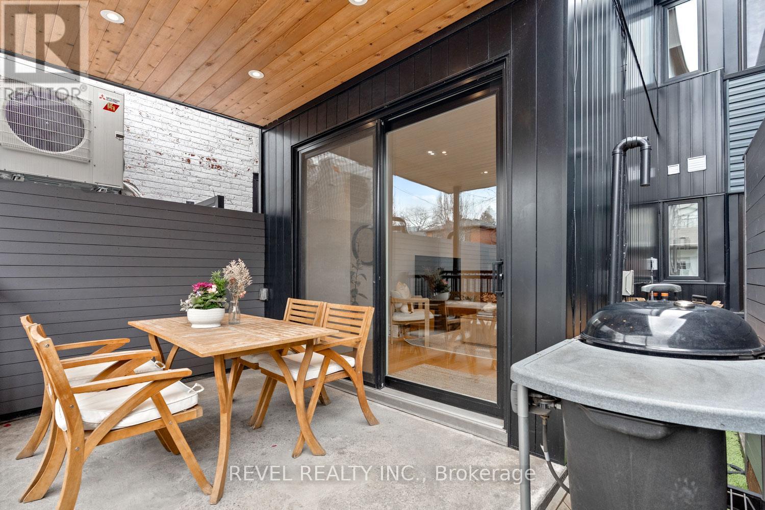 23 Manning Avenue, Toronto, Ontario  M6J 2K3 - Photo 33 - C12961302