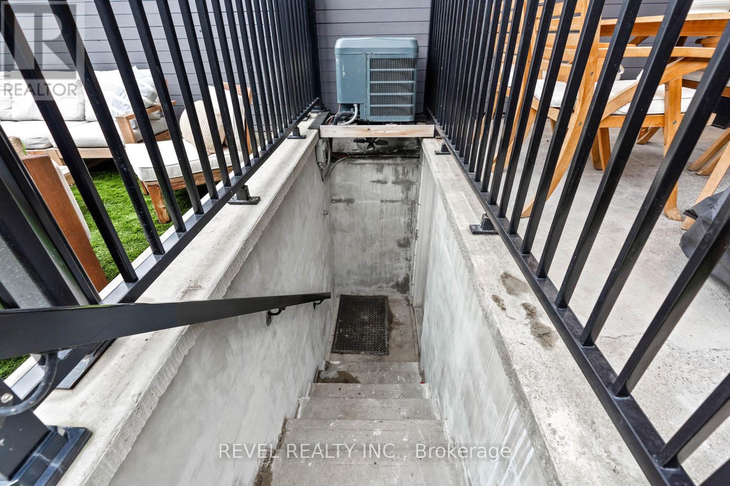 23 Manning Avenue, Toronto, Ontario  M6J 2K3 - Photo 38 - C12961302