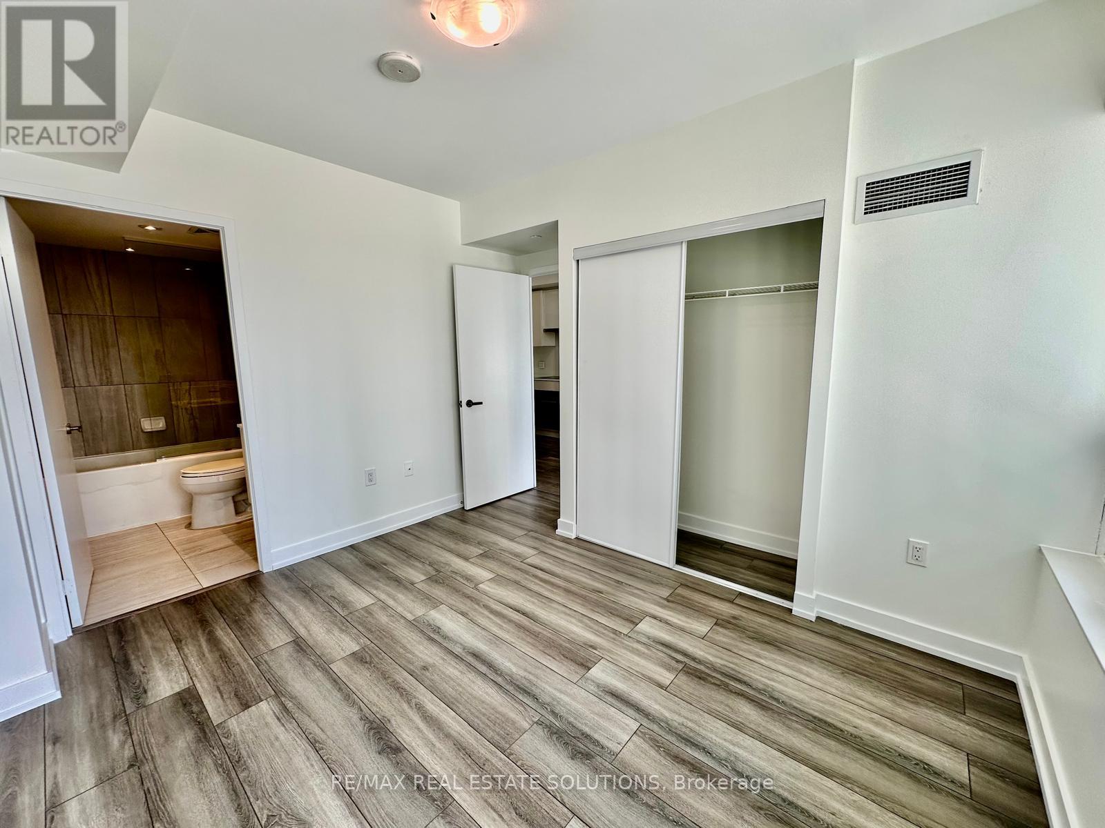 1211 - 195 Redpath Avenue, Toronto, Ontario  M4P 0E4 - Photo 15 - C12953710