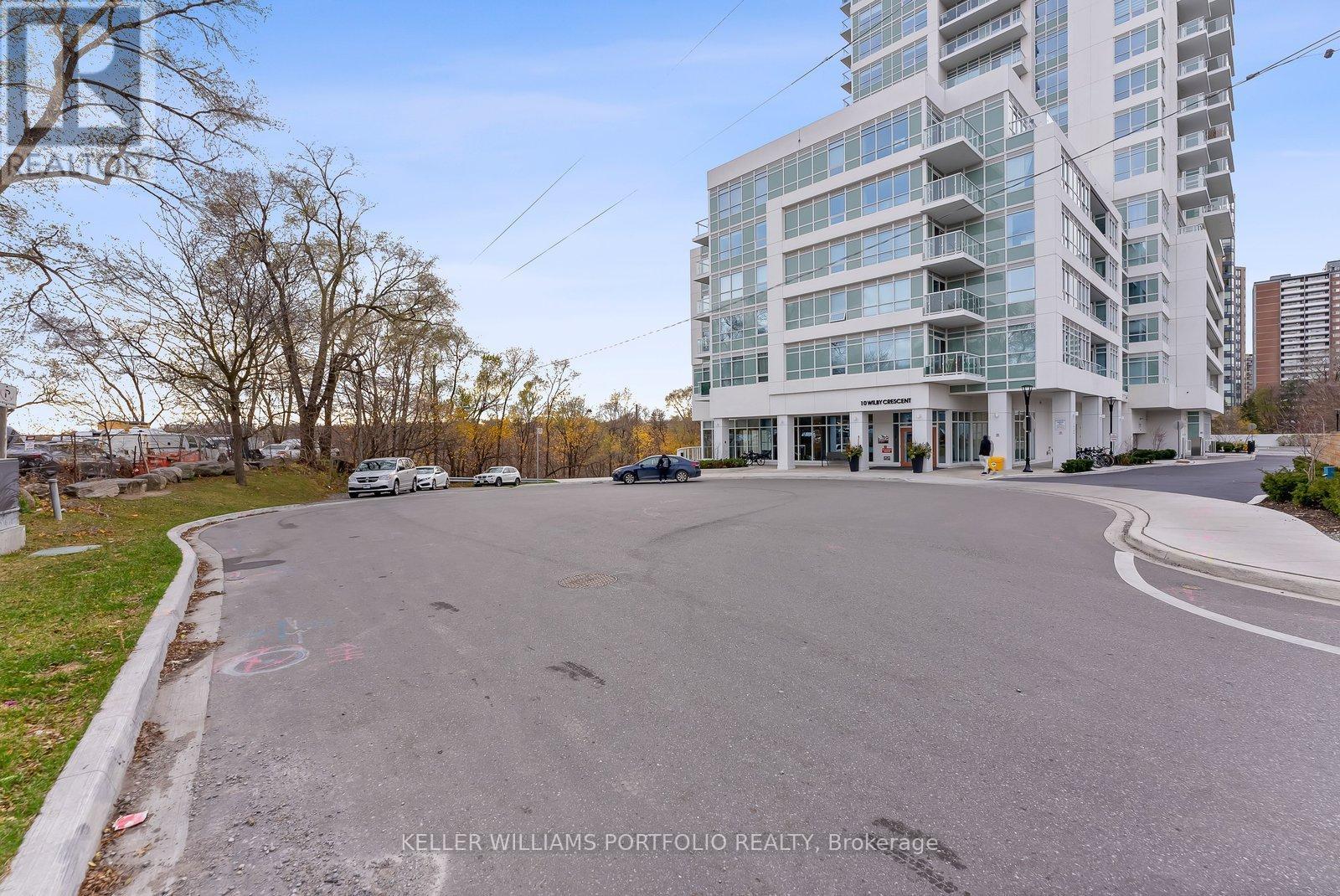1807 - 10 Wilby Crescent, Toronto, Ontario  M9N 0B6 - Photo 37 - W12930642