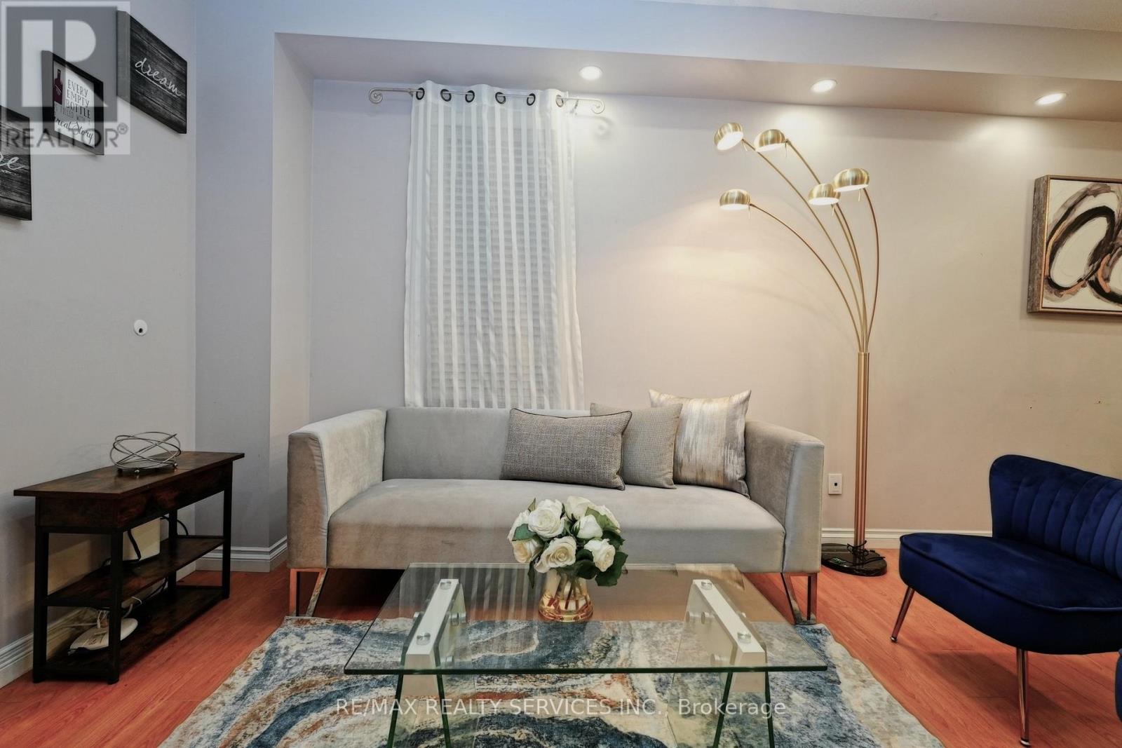 32 Ashdale Road, Brampton, Ontario  L6Y 5M7 - Photo 8 - W12955484