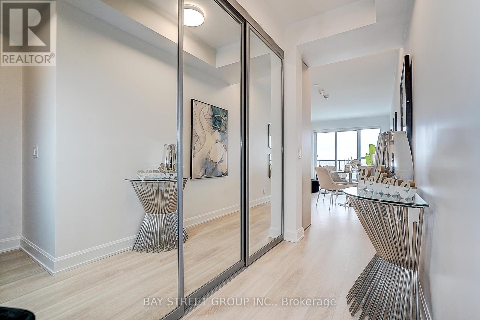 1612 - 12 Gandhi Lane, Markham, Ontario  L3T 0G8 - Photo 6 - N12961312