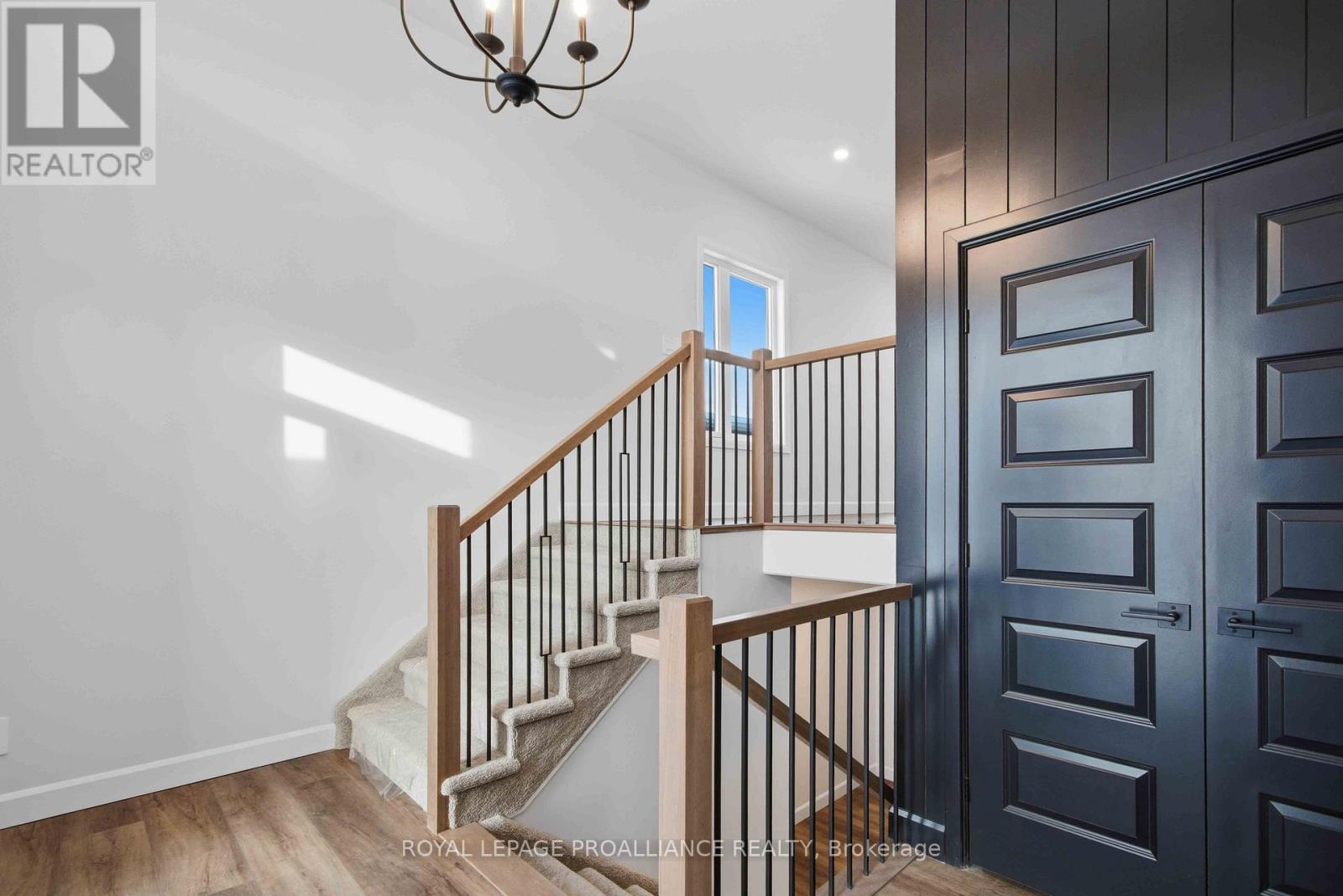 27 Schmidt Way, Quinte West, Ontario  K8V 0L5 - Photo 3 - X12732718