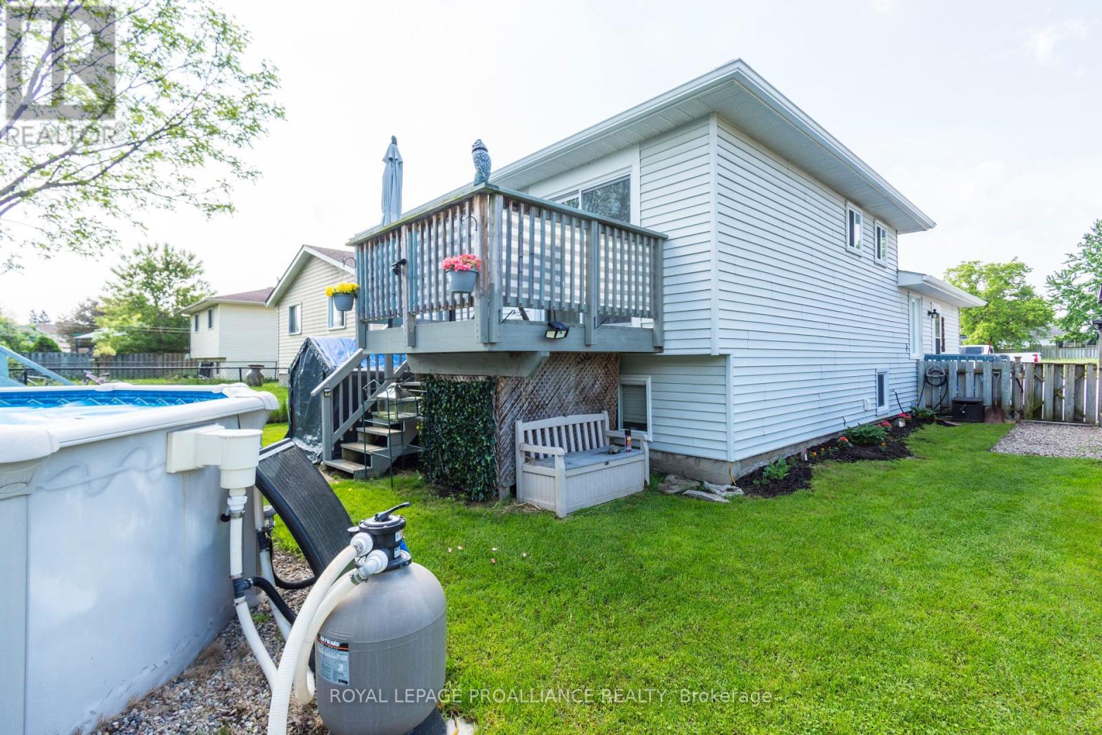 8 Birch Street, Quinte West, Ontario  K8V 6J1 - Photo 32 - X12833244