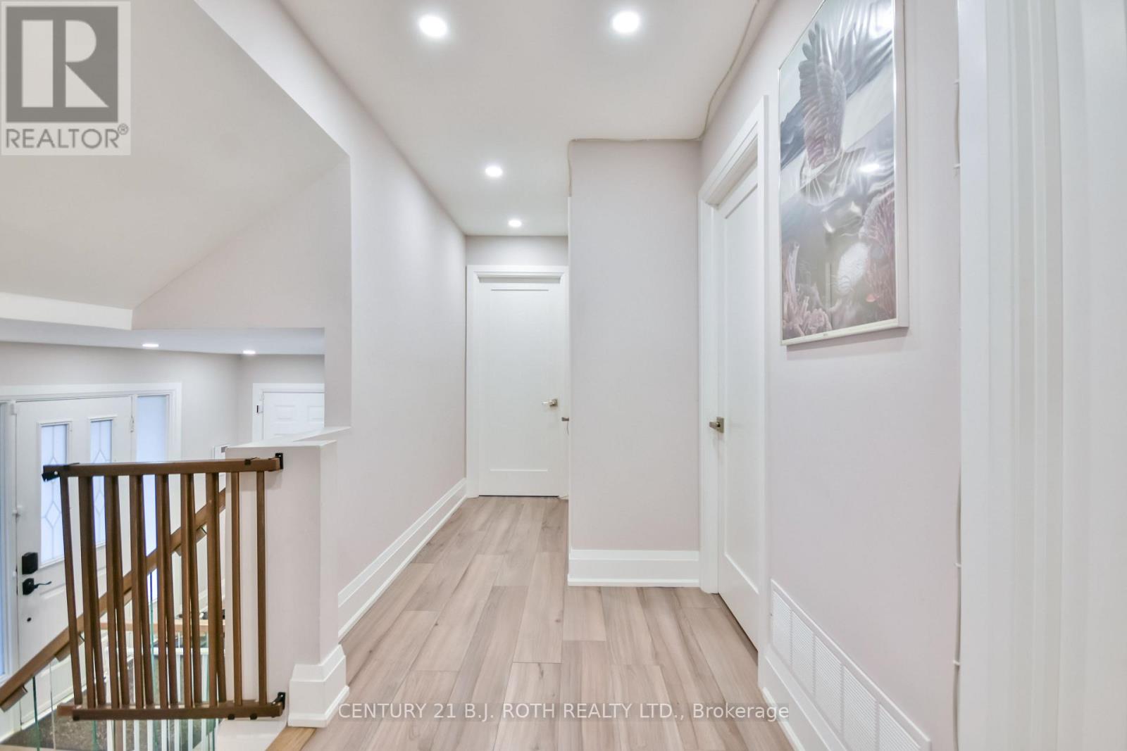 16 Gloria Street, Barrie (Sunnidale), Ontario  L4N 4L9 - Photo 10 - S12961282