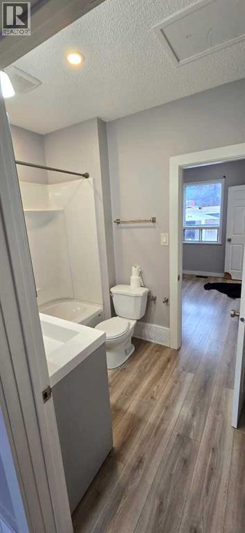 11702 21st Avenue, Blairmore, Alberta  T0K 0E0 - Photo 12 - A2297514