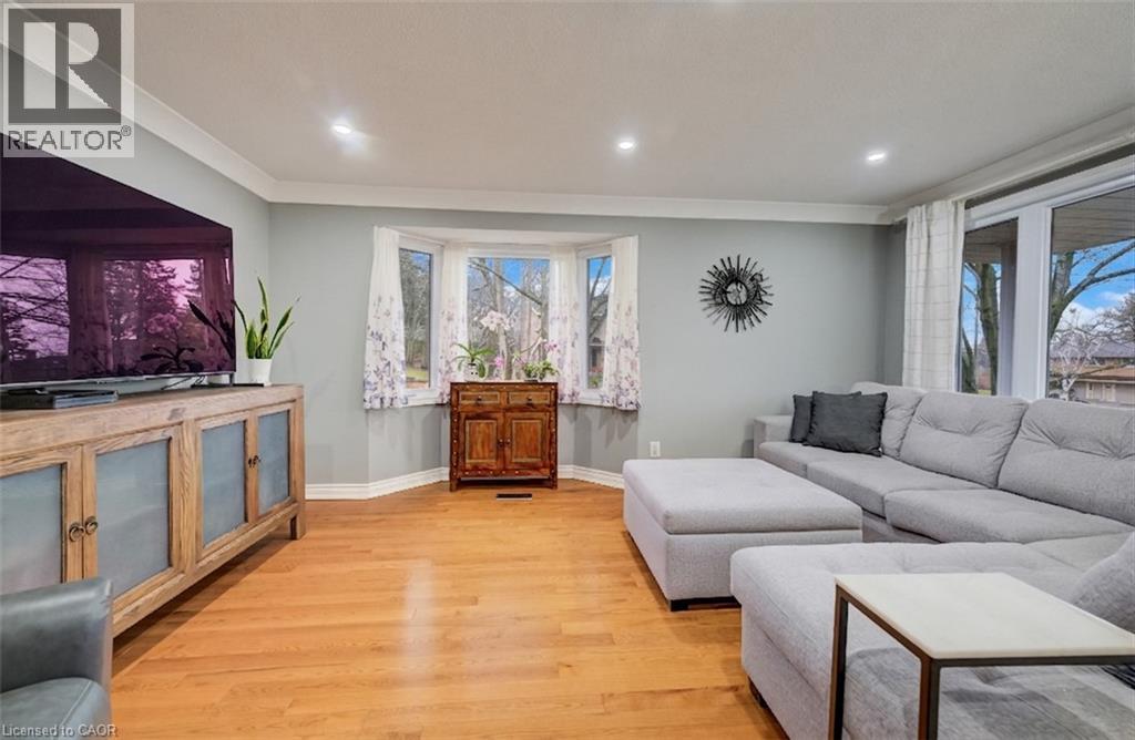 4 Ronald Road, Cambridge, Ontario  N1S 4N1 - Photo 8 - 40817798