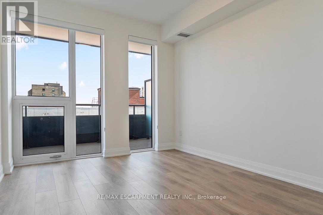 1012 - 21 Park Street E, Mississauga, Ontario L5G 0C2 - Photo 29 - W12961254