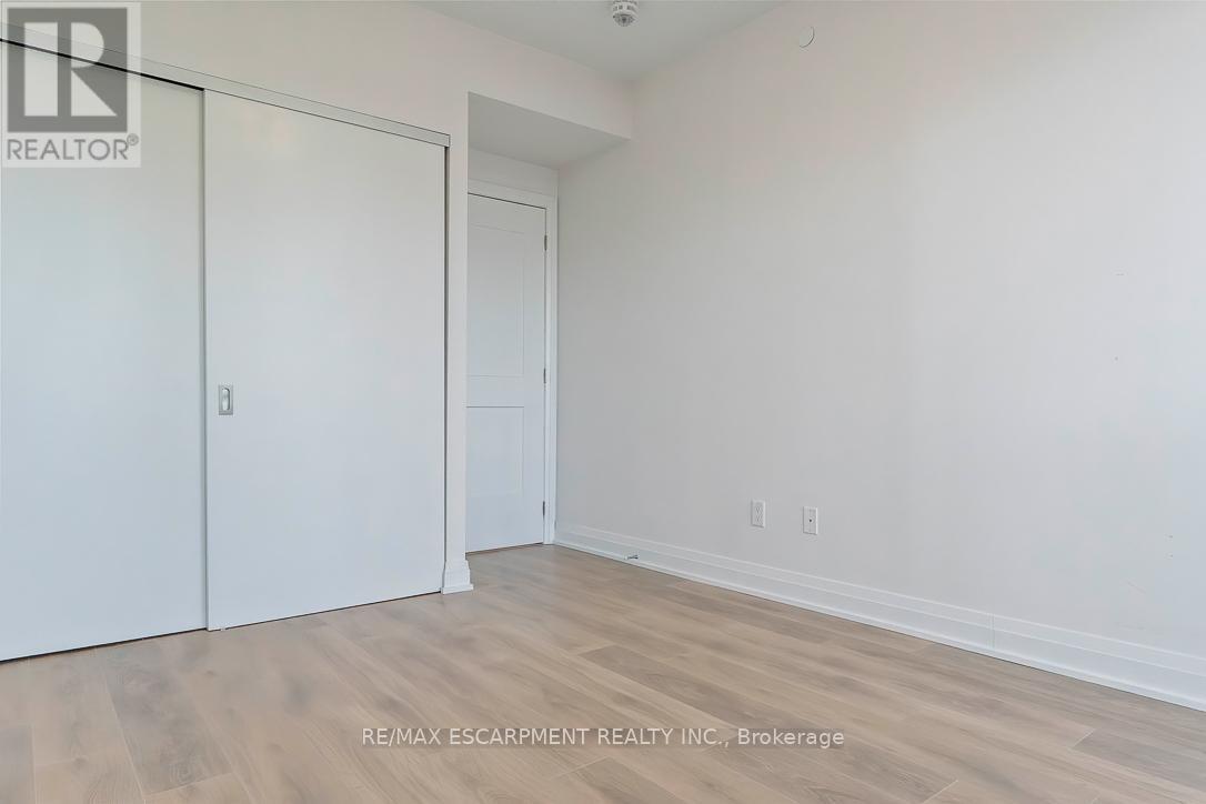 1012 - 21 Park Street E, Mississauga, Ontario L5G 0C2 - Photo 33 - W12961254