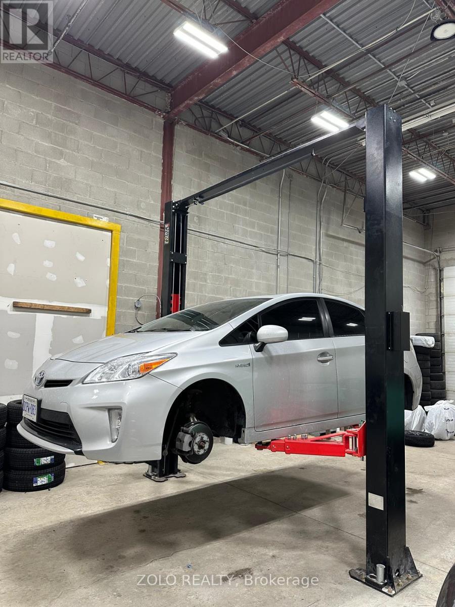 6 - 2080 Steeles Avenue E, Brampton, Ontario  L6Y 0A7 - Photo 11 - W12961294