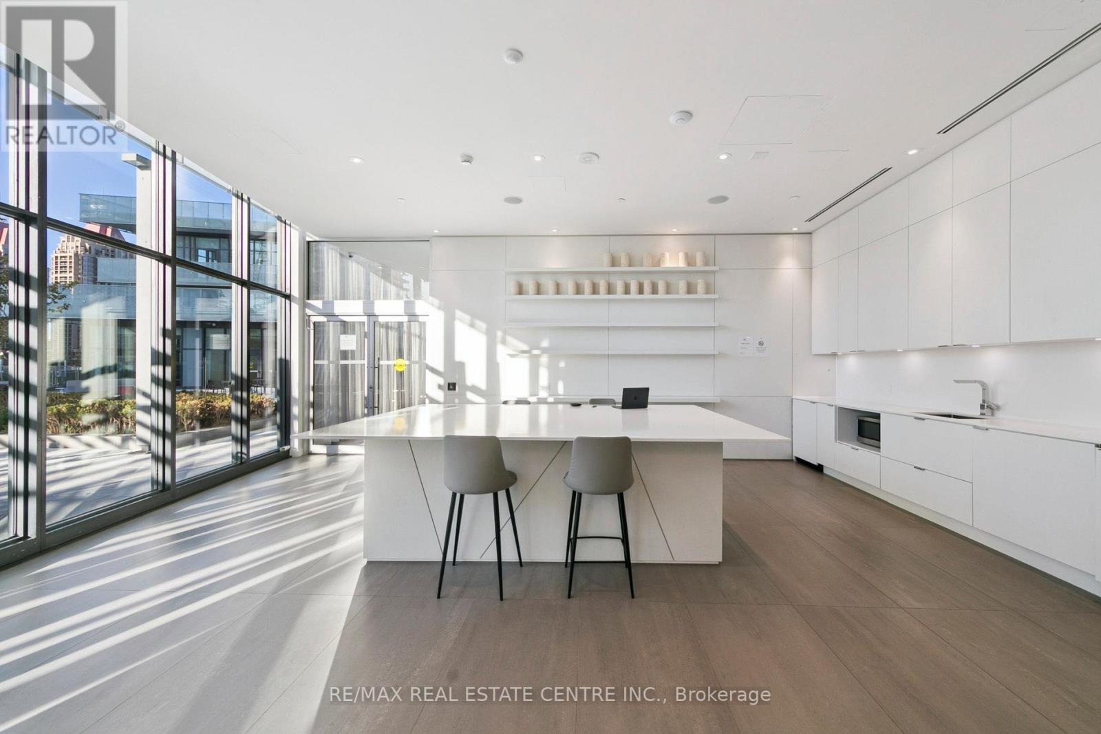 5907 - 3883 Quartz Road, Mississauga, Ontario L5B 0M4 - Photo 36 - W12961308