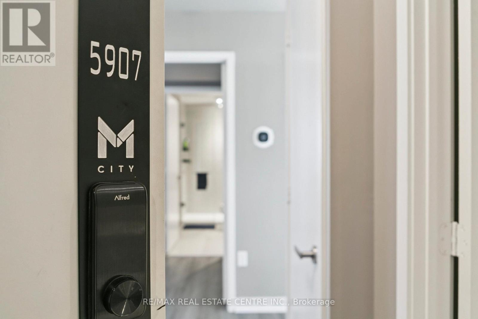 5907 - 3883 Quartz Road, Mississauga, Ontario L5B 0M4 - Photo 5 - W12961308