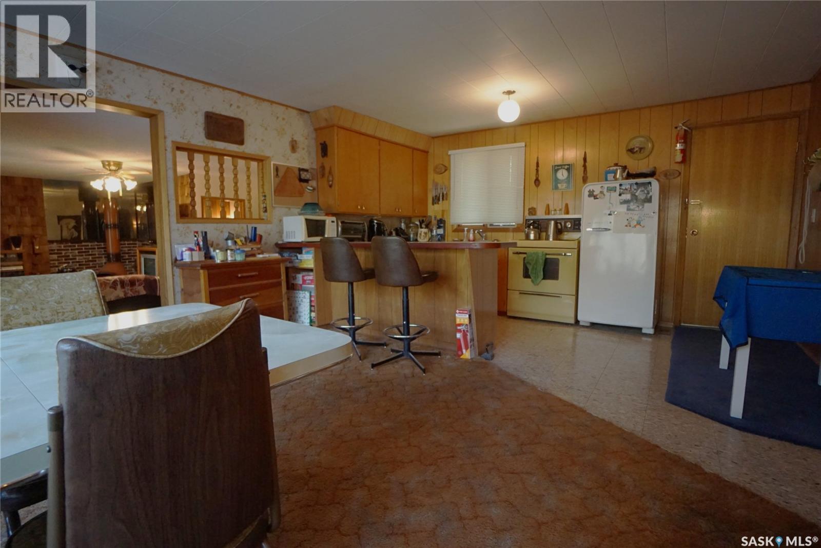 608 Nicoll Lane, Regina Beach, Saskatchewan  S0G 4C0 - Photo 5 - SK032186