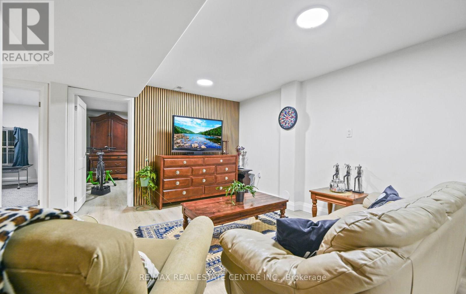 84 Viscount Road, Brantford, Ontario N3P 1Y7 - Photo 35 - X12961230