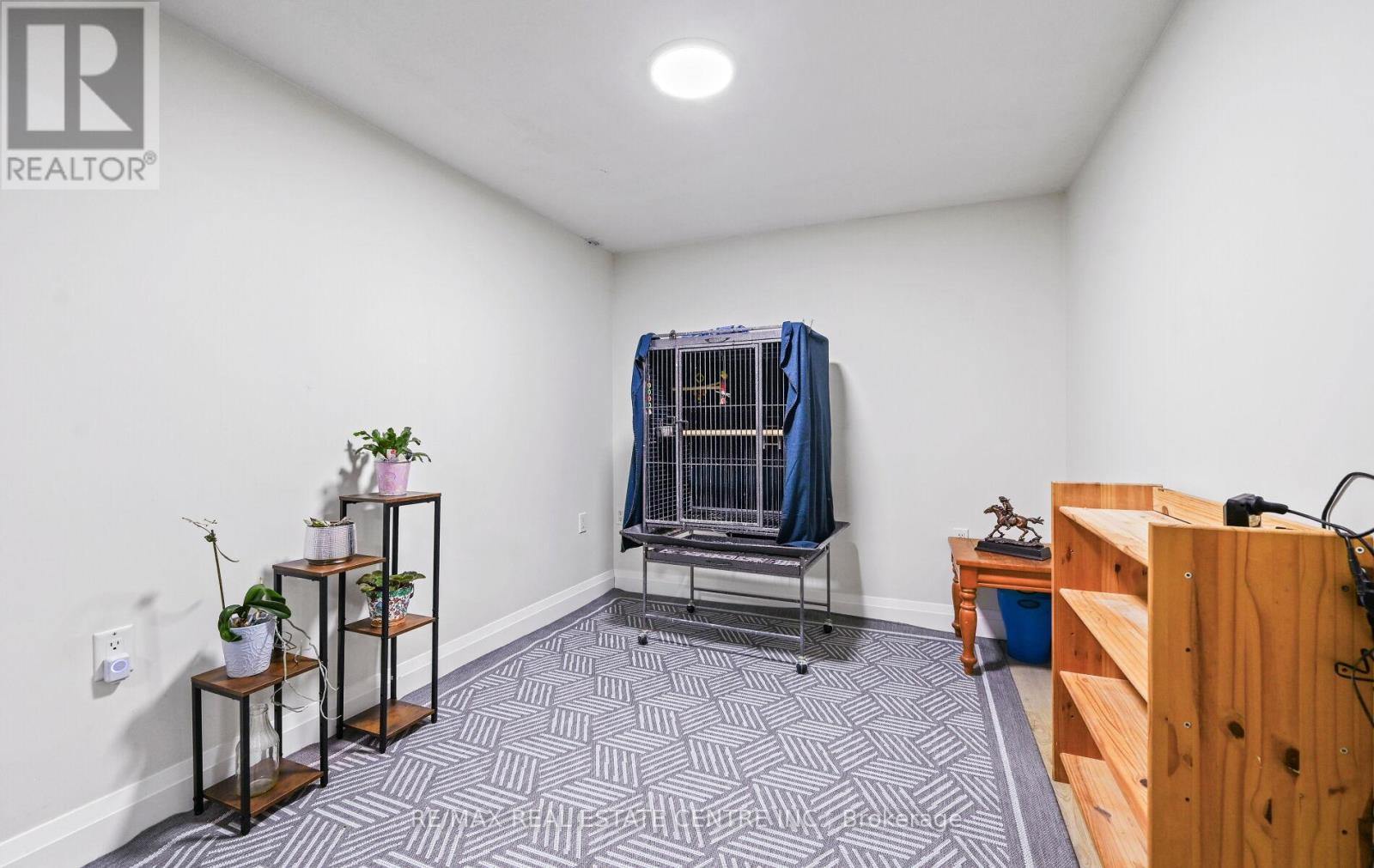 84 Viscount Road, Brantford, Ontario N3P 1Y7 - Photo 40 - X12961230