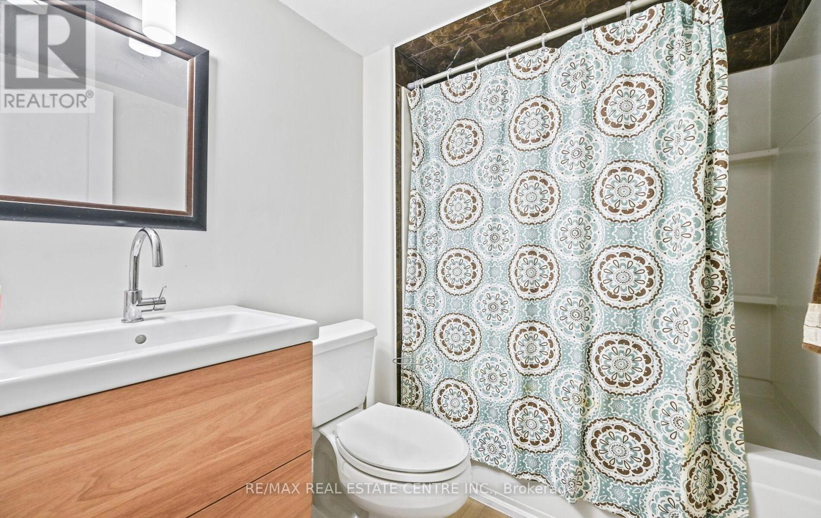 84 Viscount Road, Brantford, Ontario N3P 1Y7 - Photo 42 - X12961230