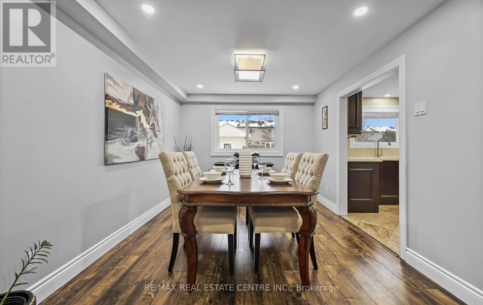 84 Viscount Road, Brantford, Ontario N3P 1Y7 - Photo 9 - X12961230