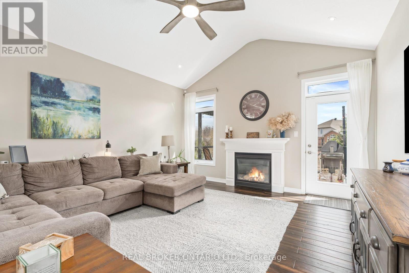 113 Hayward Court, Guelph/eramosa, Ontario  N0B 2K0 - Photo 3 - X12961288