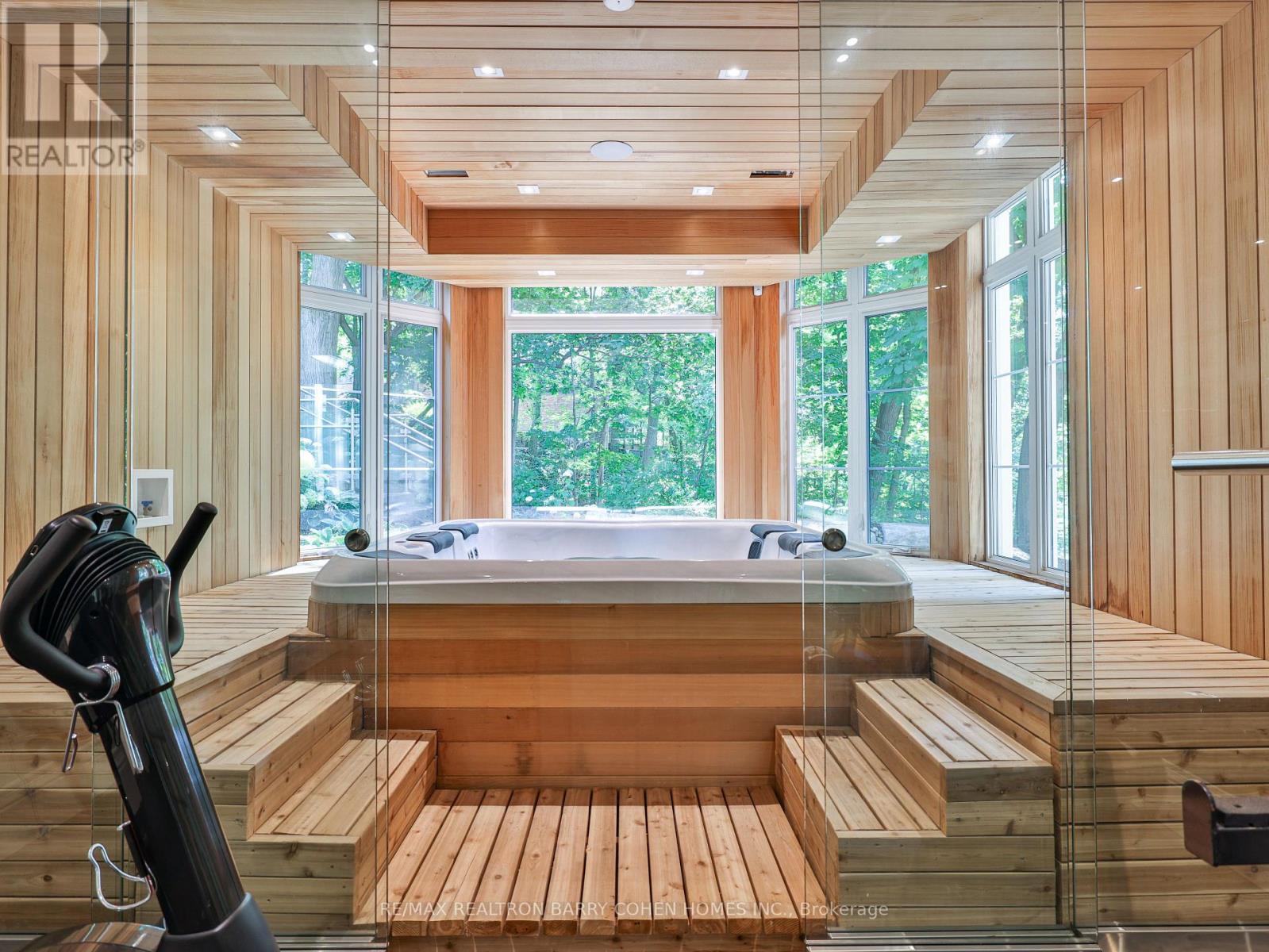 382 Old Yonge Street, Toronto, Ontario  M2P 1R4 - Photo 39 - C12945142