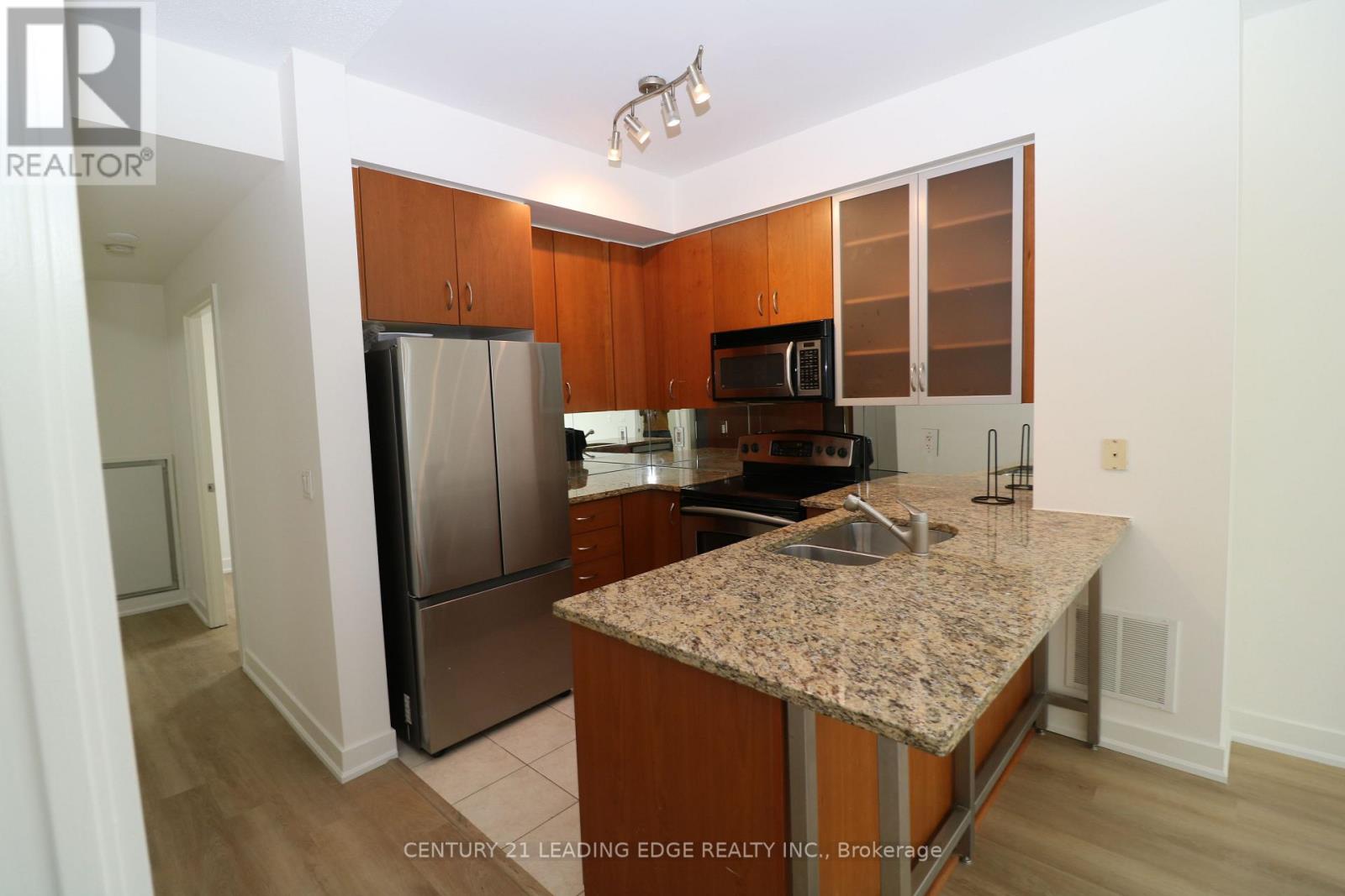 1404 - 438 King Street W, Toronto, Ontario  M5V 1K1 - Photo 8 - C12959302