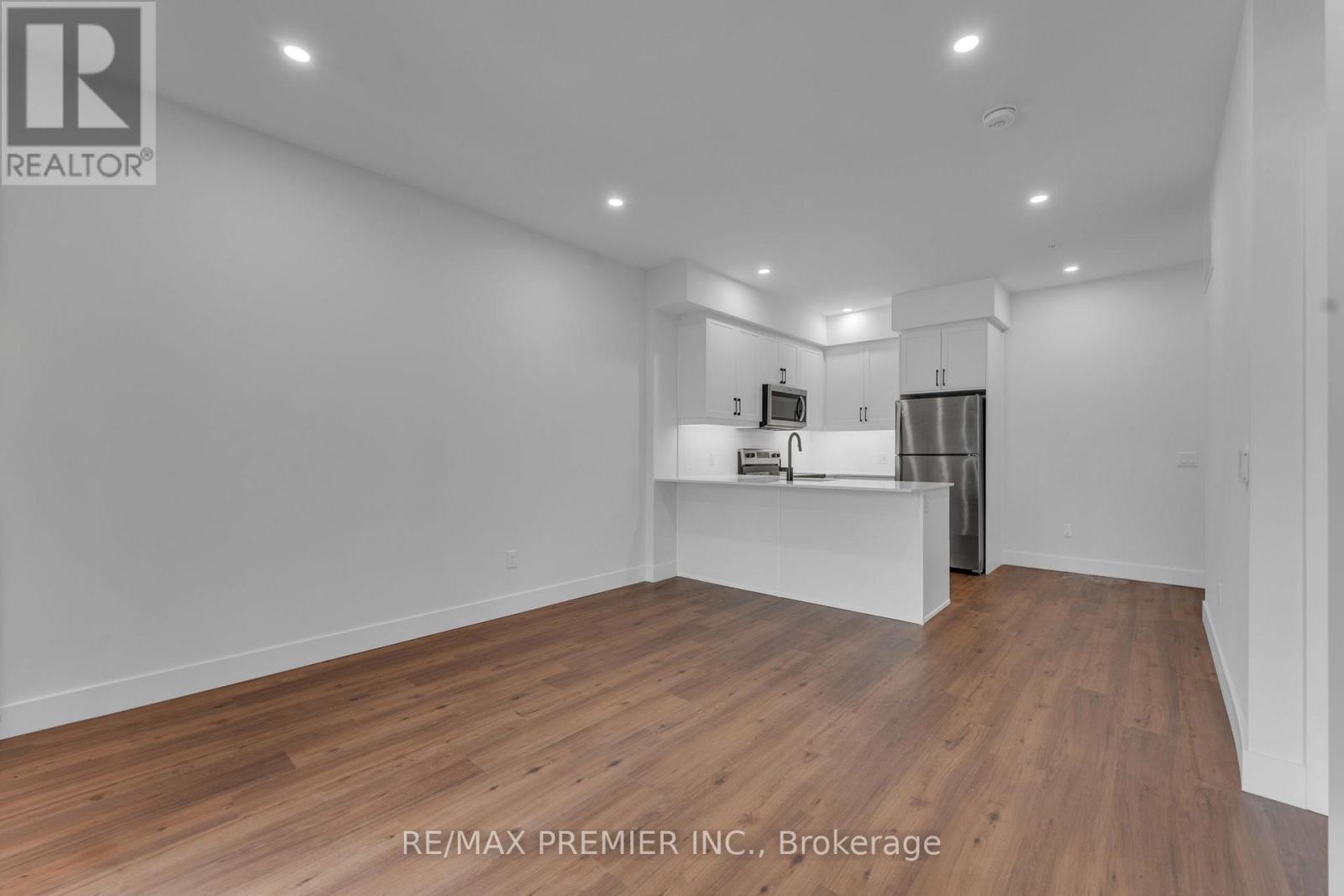 215 - 1000 Lackner Place, Kitchener, Ontario  N2A 0L9 - Photo 19 - X12892812