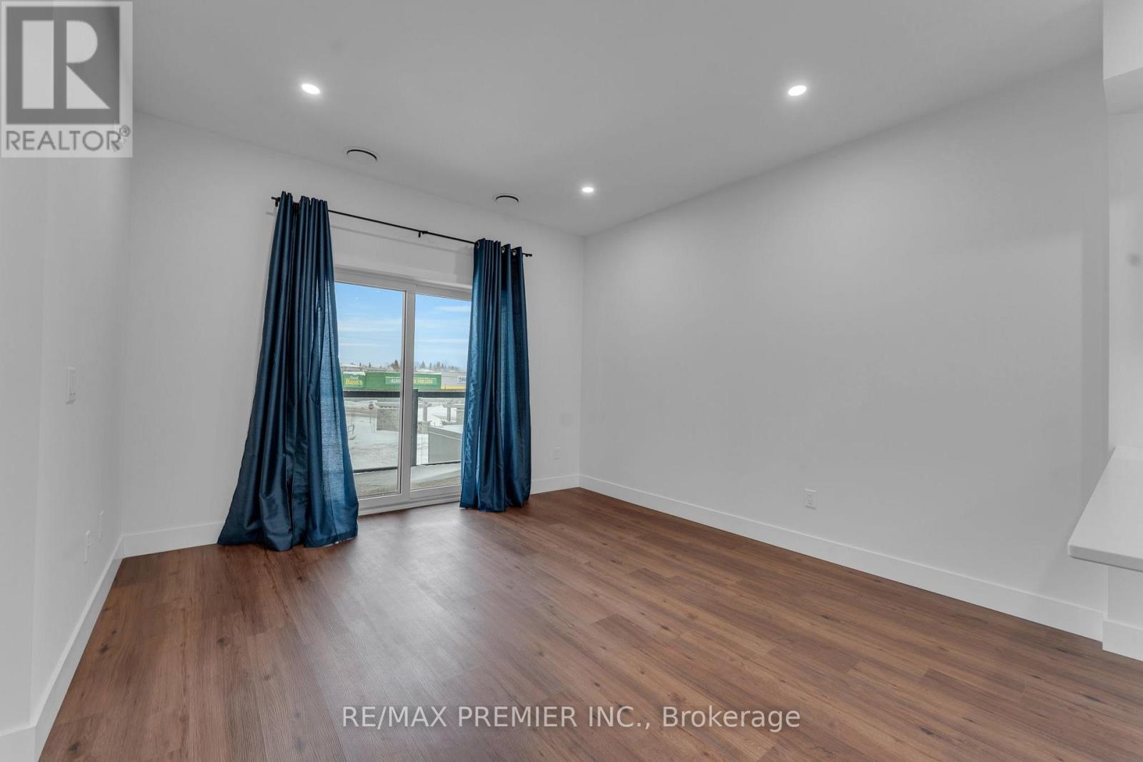 215 - 1000 Lackner Place, Kitchener, Ontario  N2A 0L9 - Photo 15 - X12892812