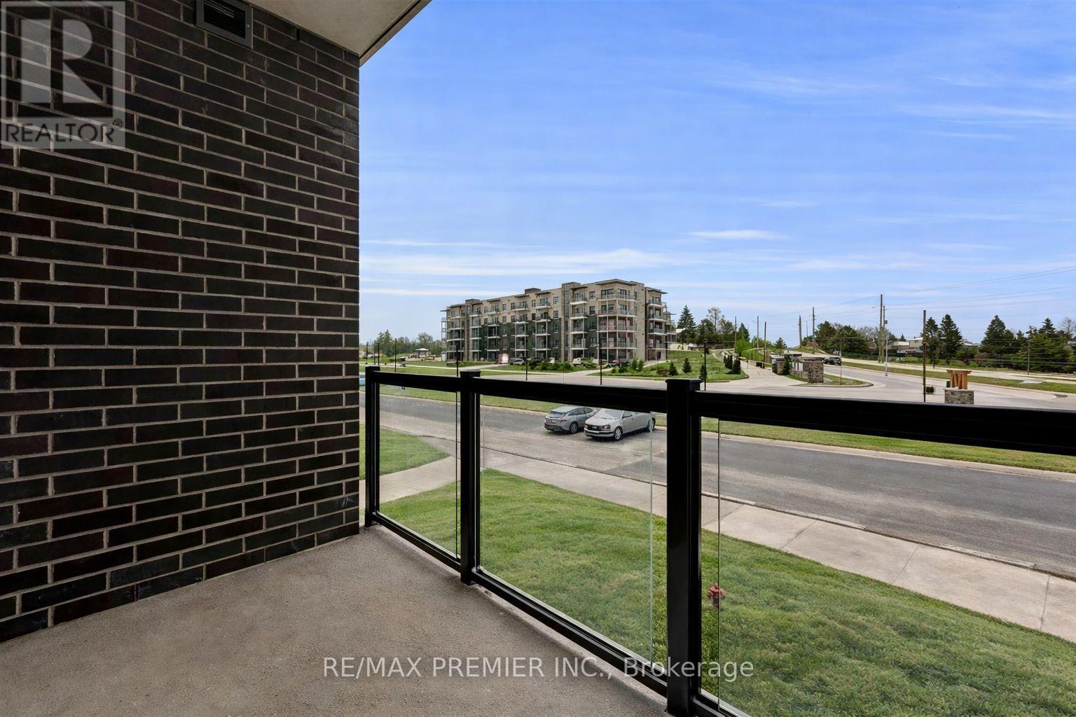 215 - 1000 Lackner Place, Kitchener, Ontario  N2A 0L9 - Photo 39 - X12892812