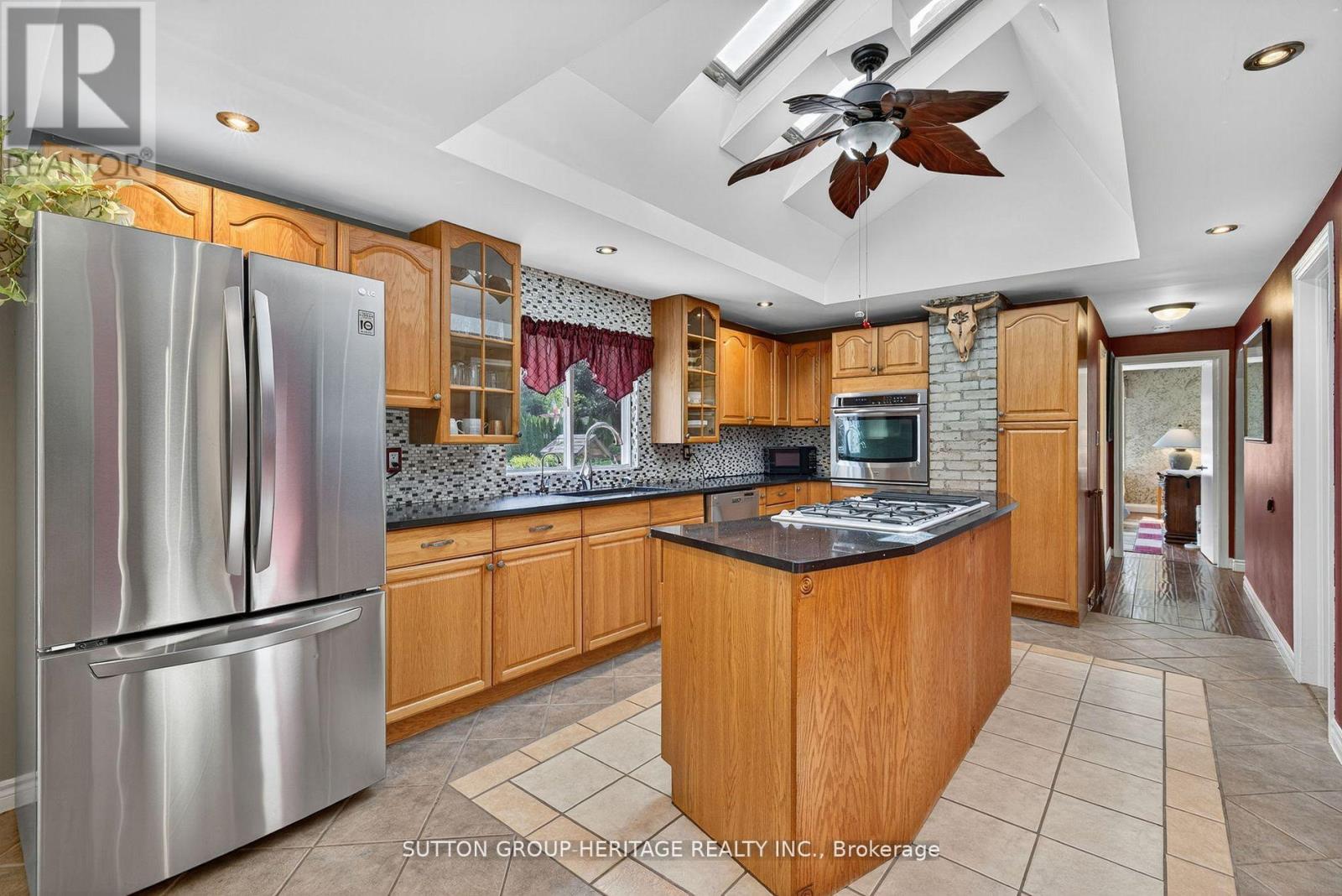 22665 Lakeridge Road, Brock, Ontario  L0E 1E0 - Photo 7 - N12961352