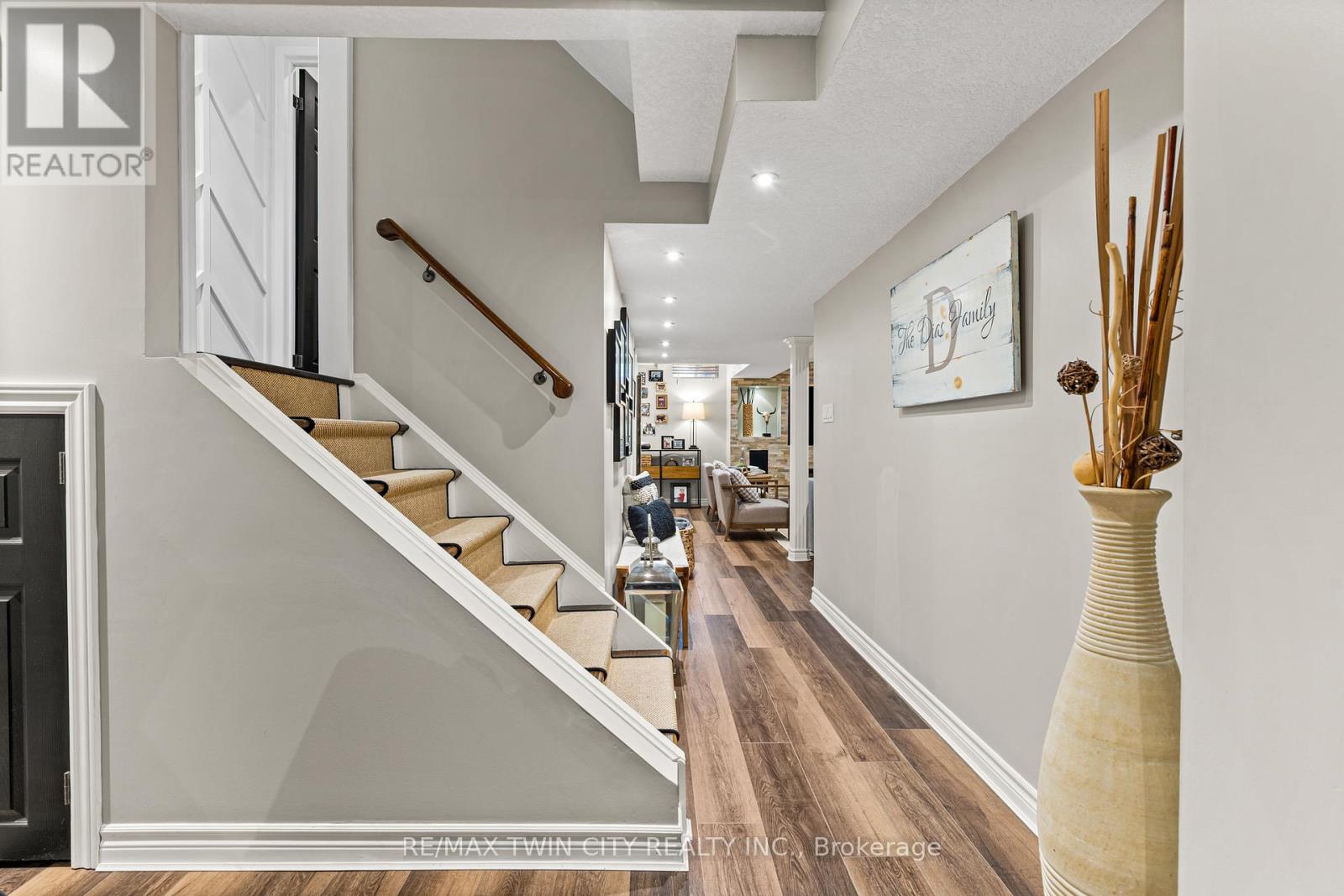 32 Bloomington Drive, Cambridge, Ontario  N1P 1J4 - Photo 35 - X12918716