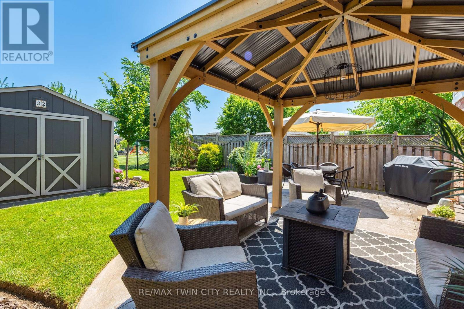 32 Bloomington Drive, Cambridge, Ontario  N1P 1J4 - Photo 43 - X12918716