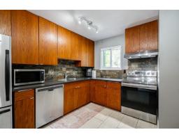 <div class="price">$599,000</div> 18 6613 138 Street, Surrey<br><div style="margin-bottom:8px;"><small>Macdonald Realty (Surrey/152)</small></div><div class='bed_bath'>3 Bed | 1 Bath</div>