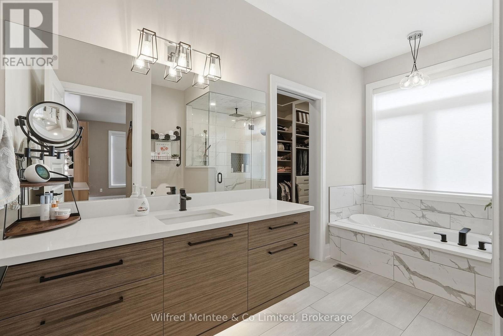 105 Fourth Street, Brockton, Ontario  N0G 2V0 - Photo 23 - X12961146