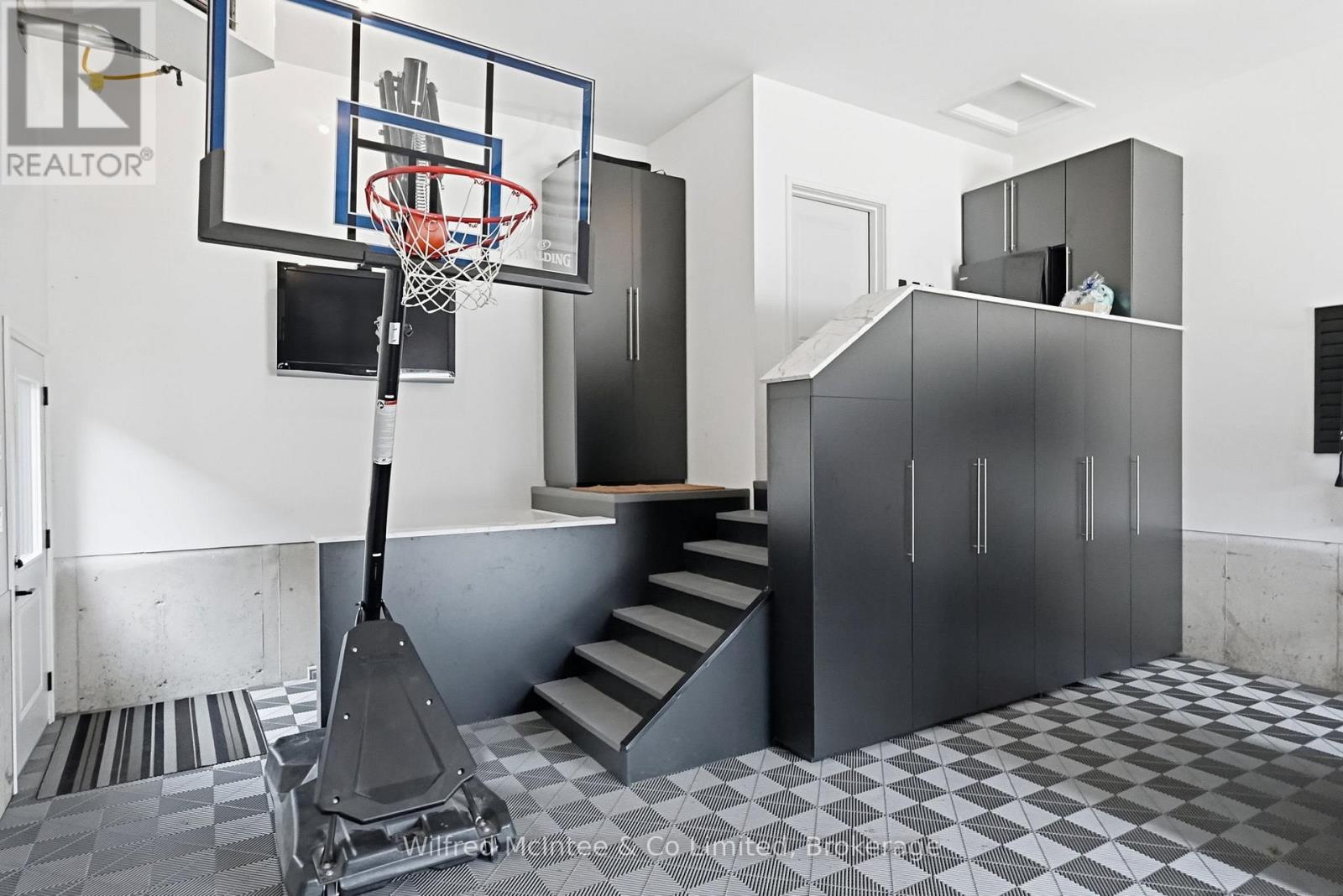 105 Fourth Street, Brockton, Ontario  N0G 2V0 - Photo 38 - X12961146