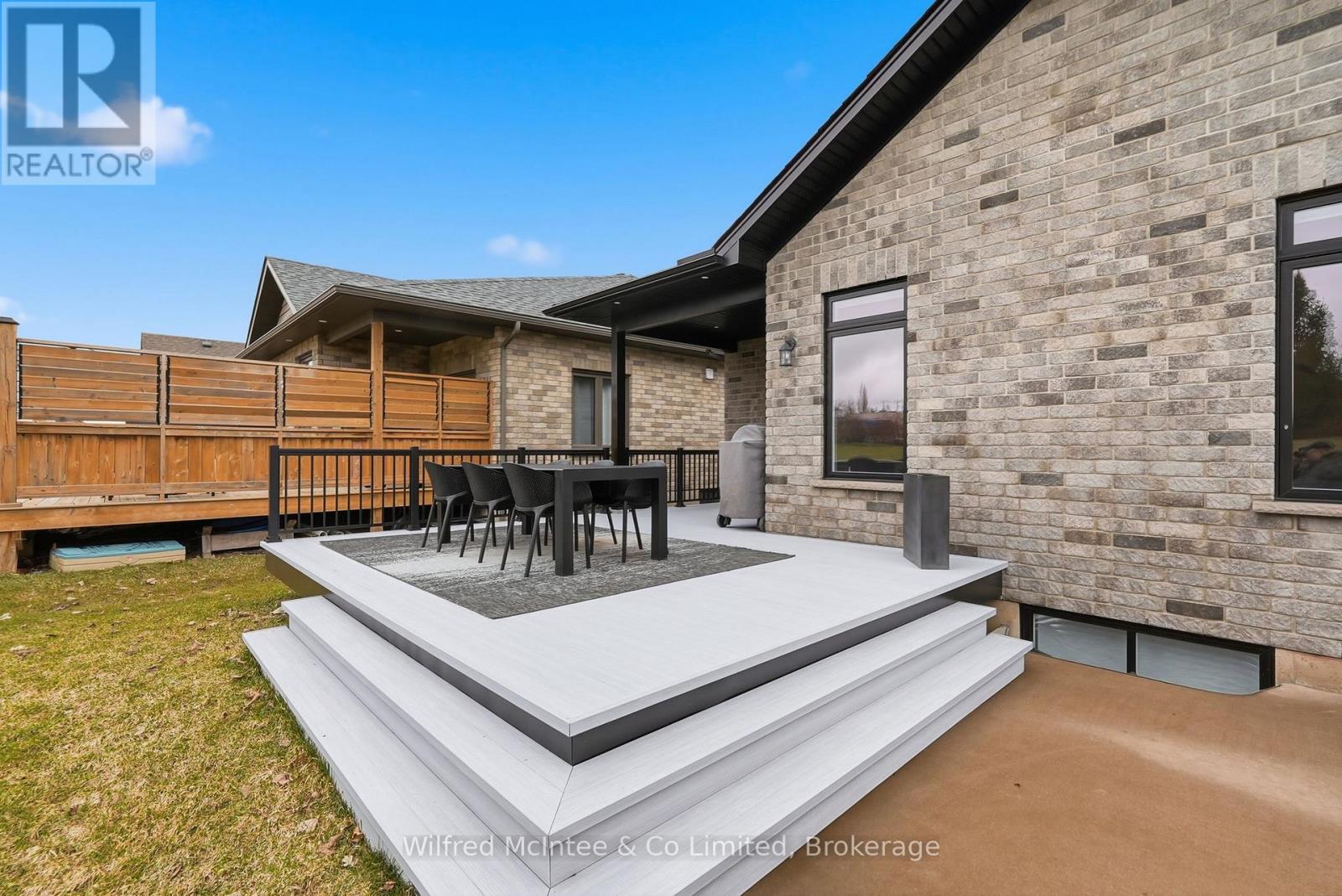 105 Fourth Street, Brockton, Ontario  N0G 2V0 - Photo 41 - X12961146