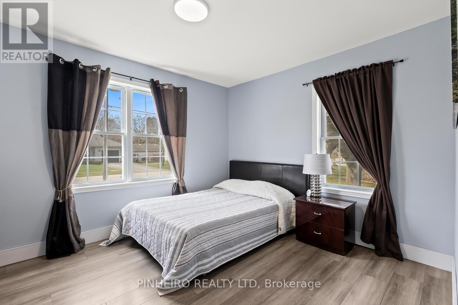 275 Ridout Street, West Elgin, Ontario  N0L 2C0 - Photo 13 - X12961404