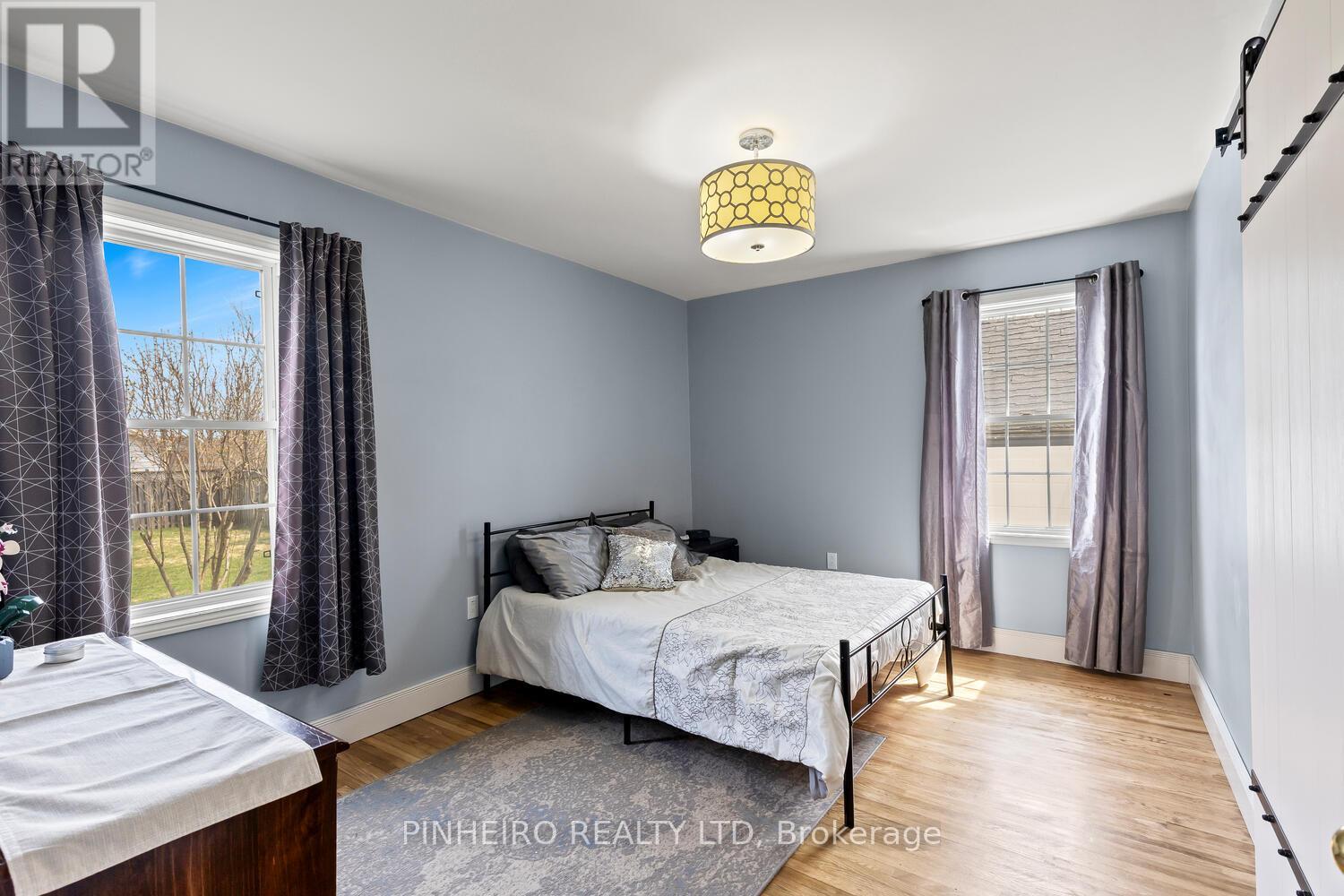 275 Ridout Street, West Elgin, Ontario  N0L 2C0 - Photo 9 - X12961404