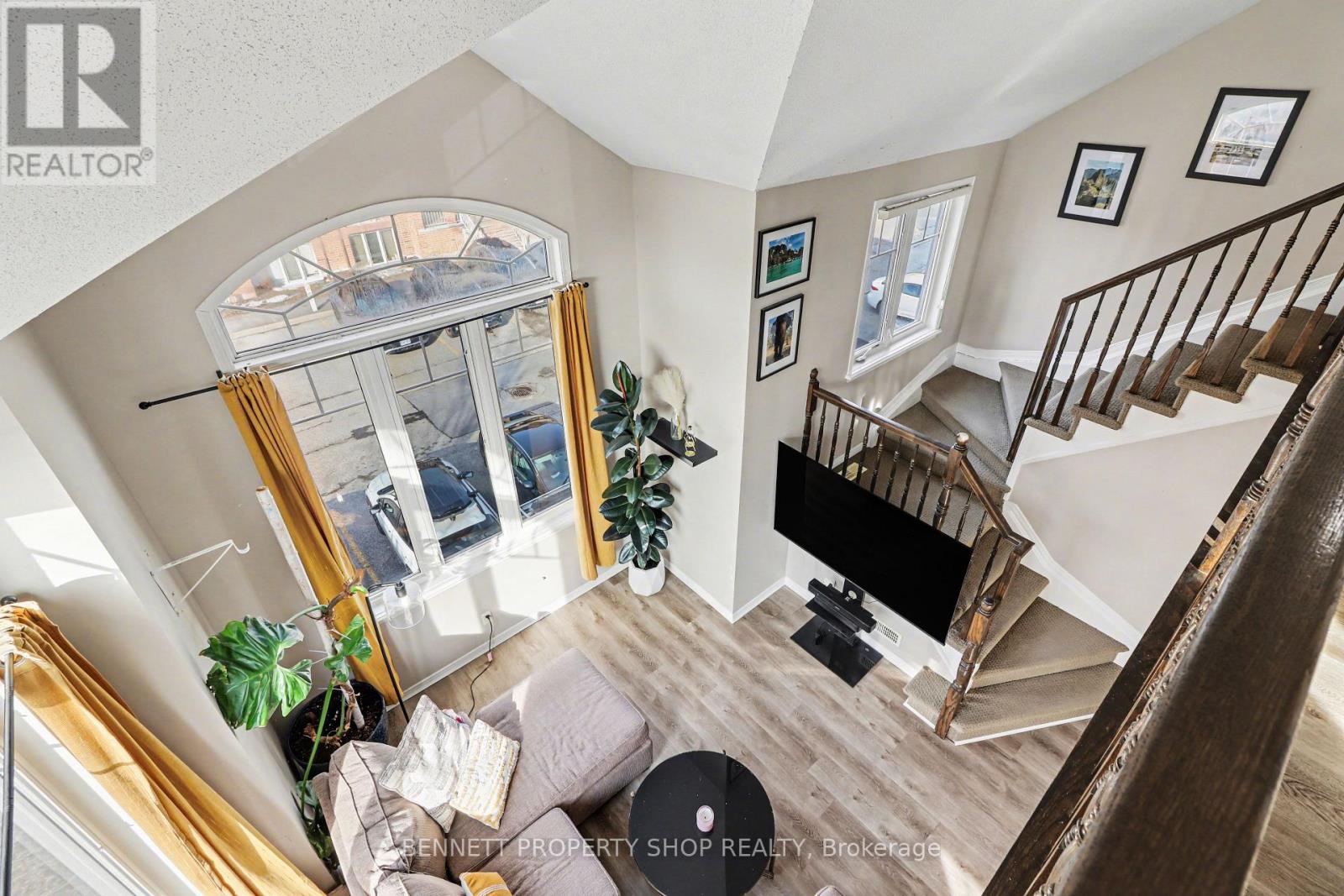 4 - 579 Reardon Private, Ottawa, Ontario  K1V 2K9 - Photo 2 - X12961500