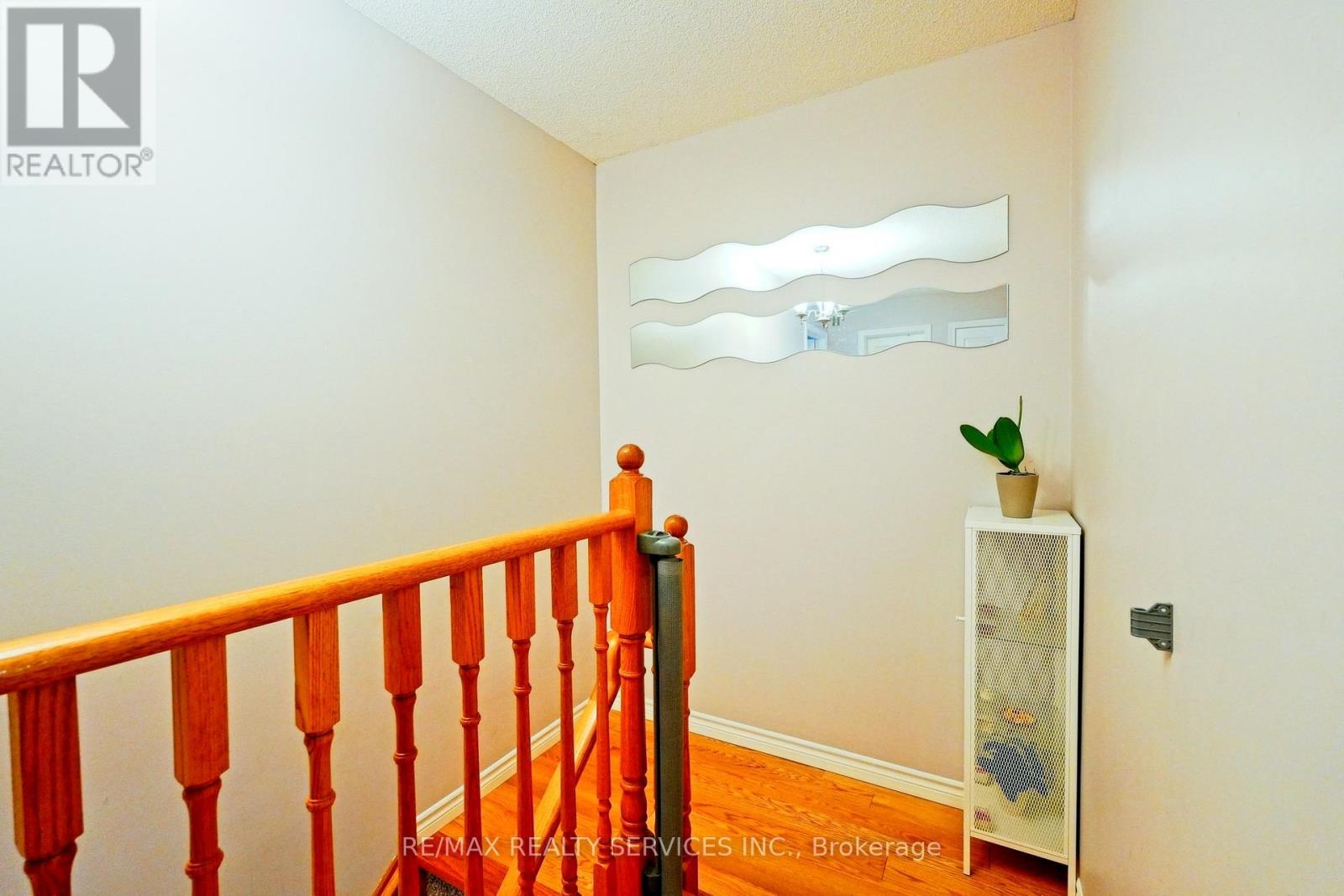 32 Ashdale Road, Brampton, Ontario  L6Y 5M7 - Photo 21 - W12955484