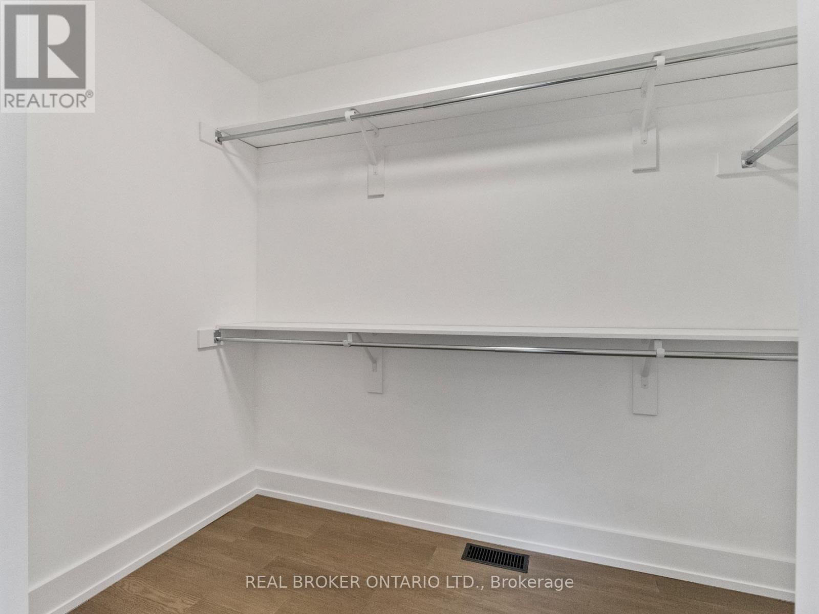 44 Topham Boulevard, Welland, Ontario  L3C 3G2 - Photo 16 - X12961366