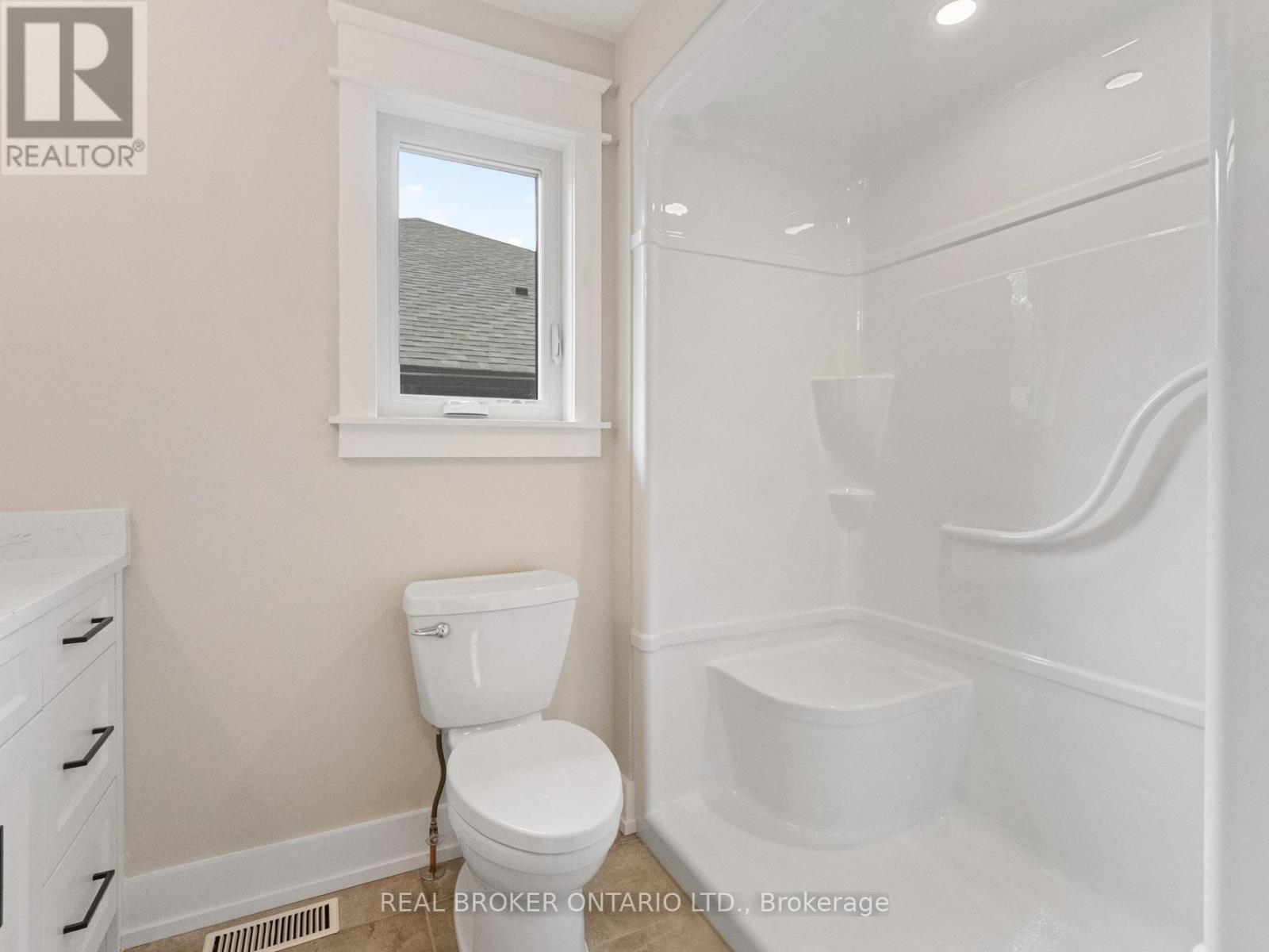 44 Topham Boulevard, Welland, Ontario  L3C 3G2 - Photo 19 - X12961366