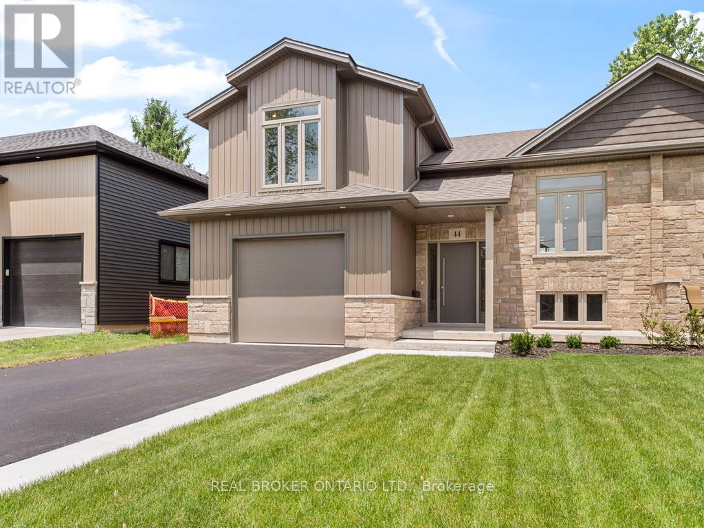 44 Topham Boulevard, Welland, Ontario  L3C 3G2 - Photo 37 - X12961366