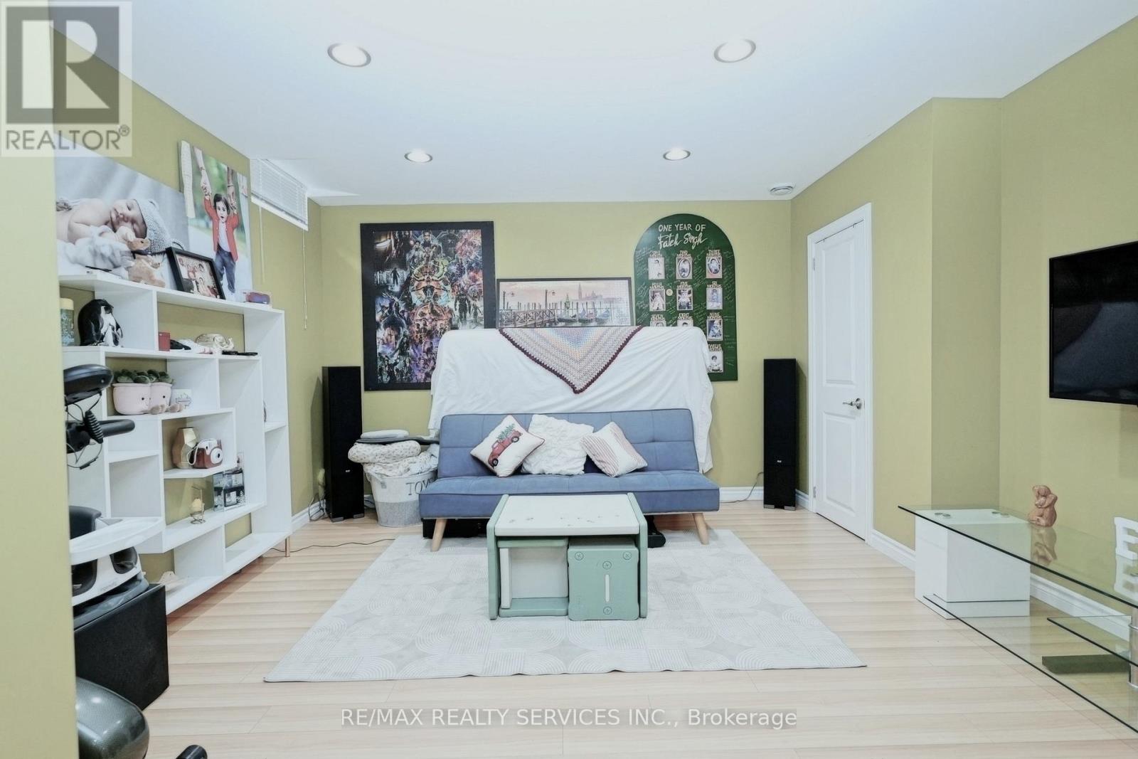 32 Ashdale Road, Brampton, Ontario  L6Y 5M7 - Photo 35 - W12955484