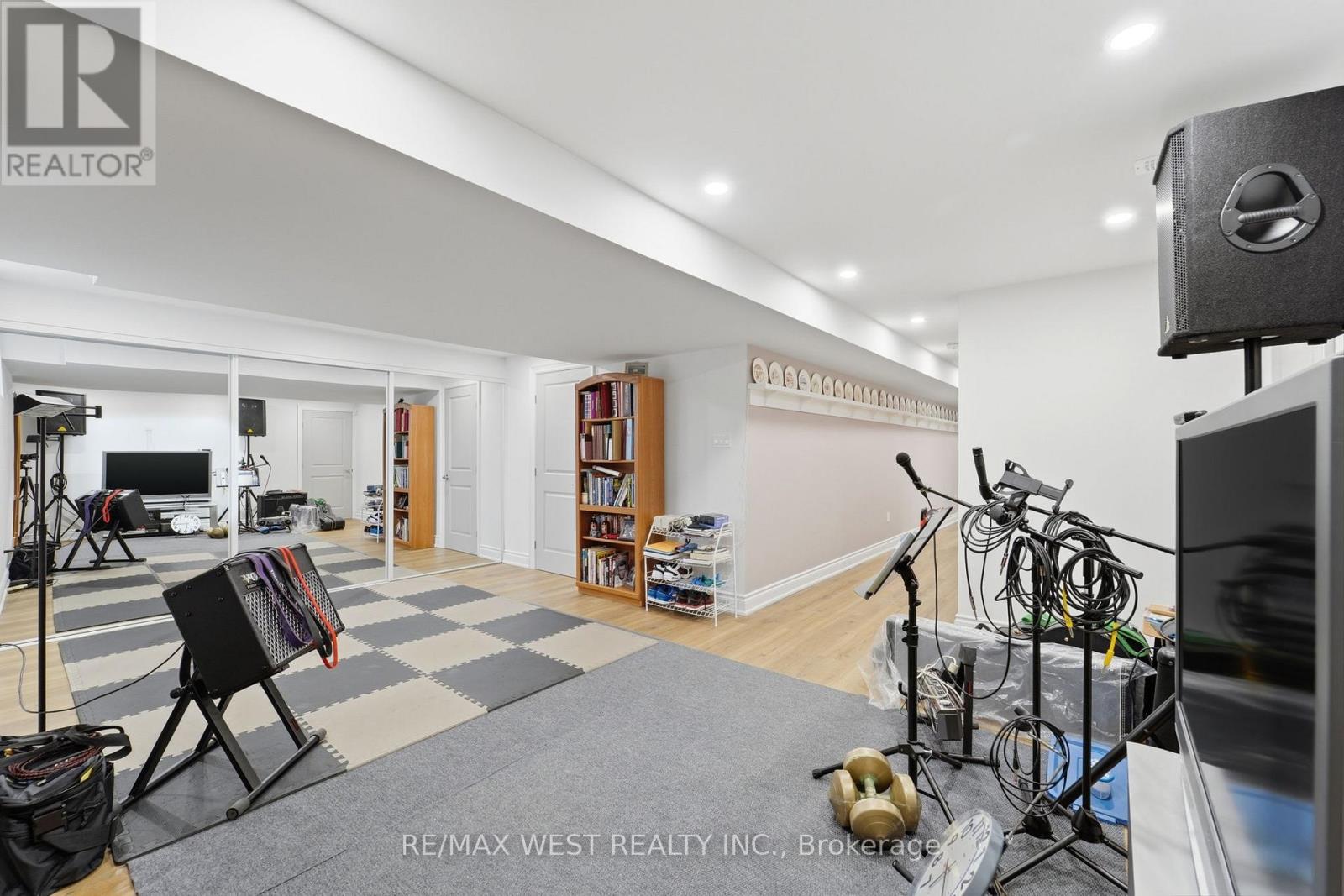 158 Anne Street, Niagara-On-The-Lake, Ontario  L0S 1J0 - Photo 18 - X12909492