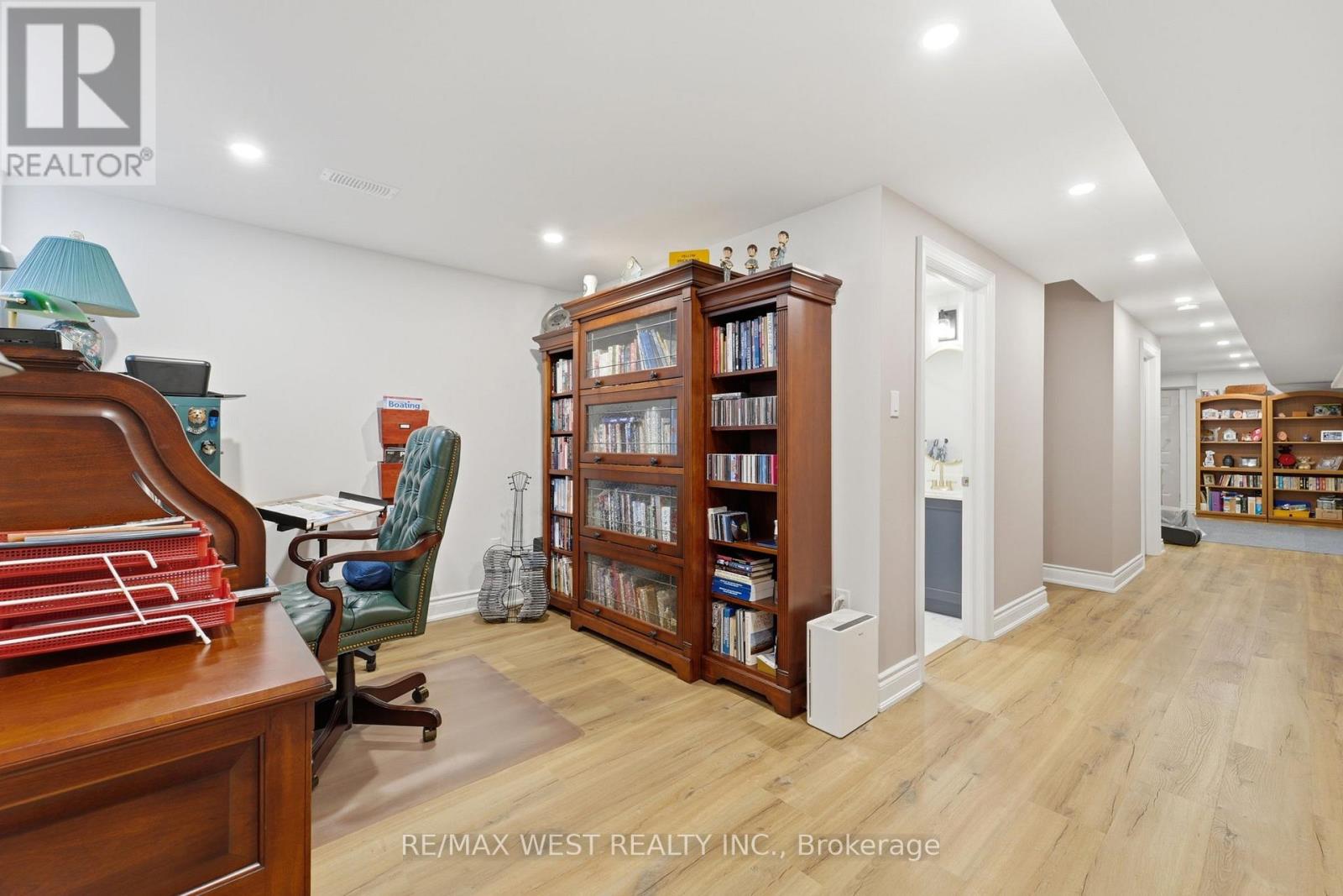 158 Anne Street, Niagara-On-The-Lake, Ontario  L0S 1J0 - Photo 19 - X12909492