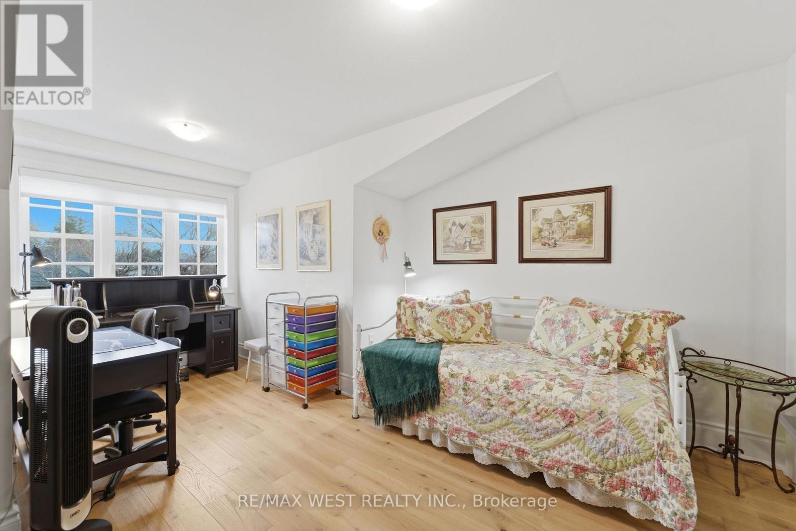 158 Anne Street, Niagara-On-The-Lake, Ontario  L0S 1J0 - Photo 16 - X12909492