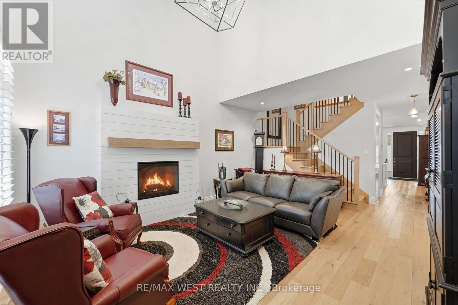 158 Anne Street, Niagara-On-The-Lake, Ontario  L0S 1J0 - Photo 4 - X12909492