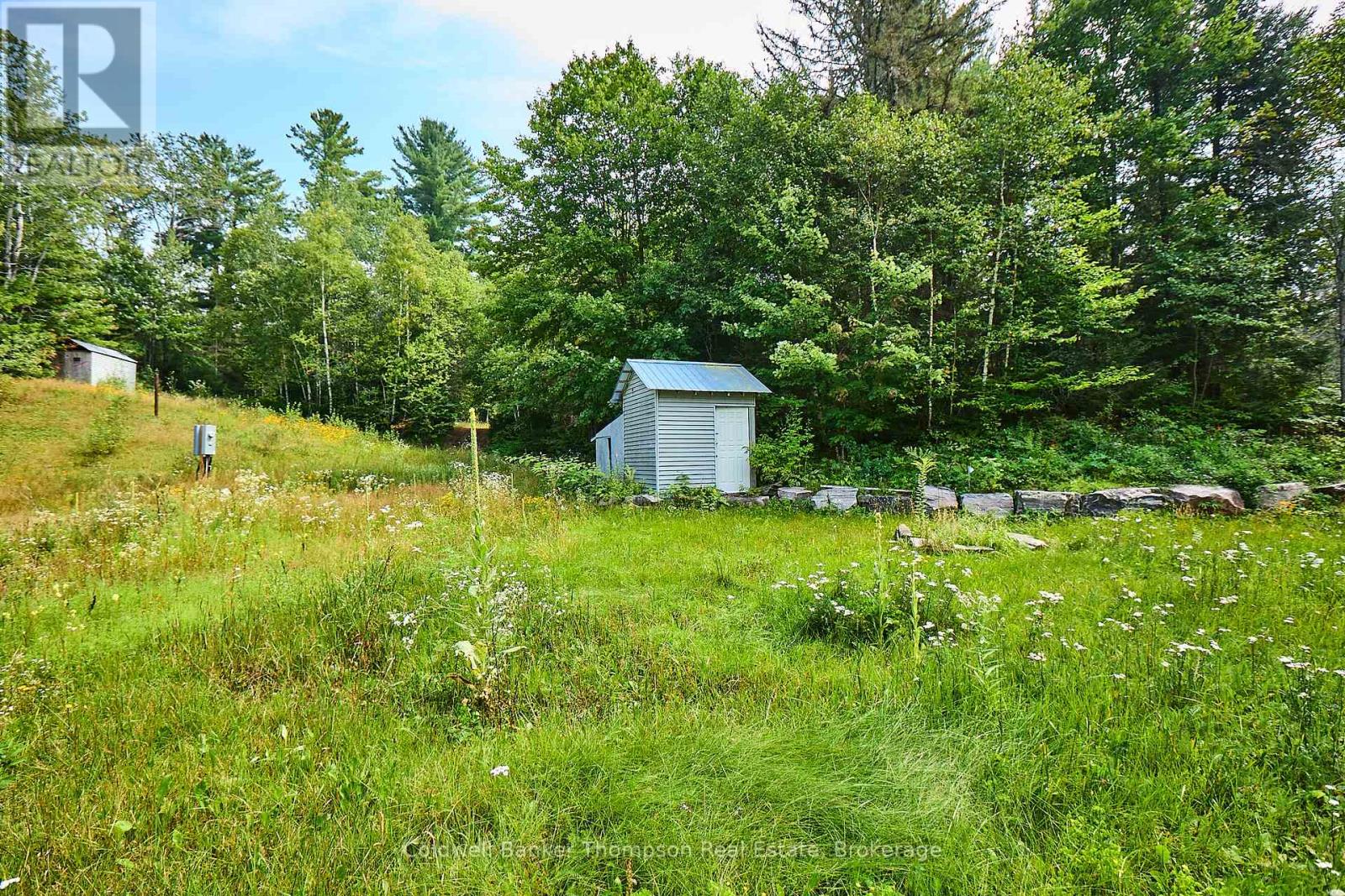 185 Halls Road E, Magnetawan, Ontario  P0A 1Z0 - Photo 10 - X12961396