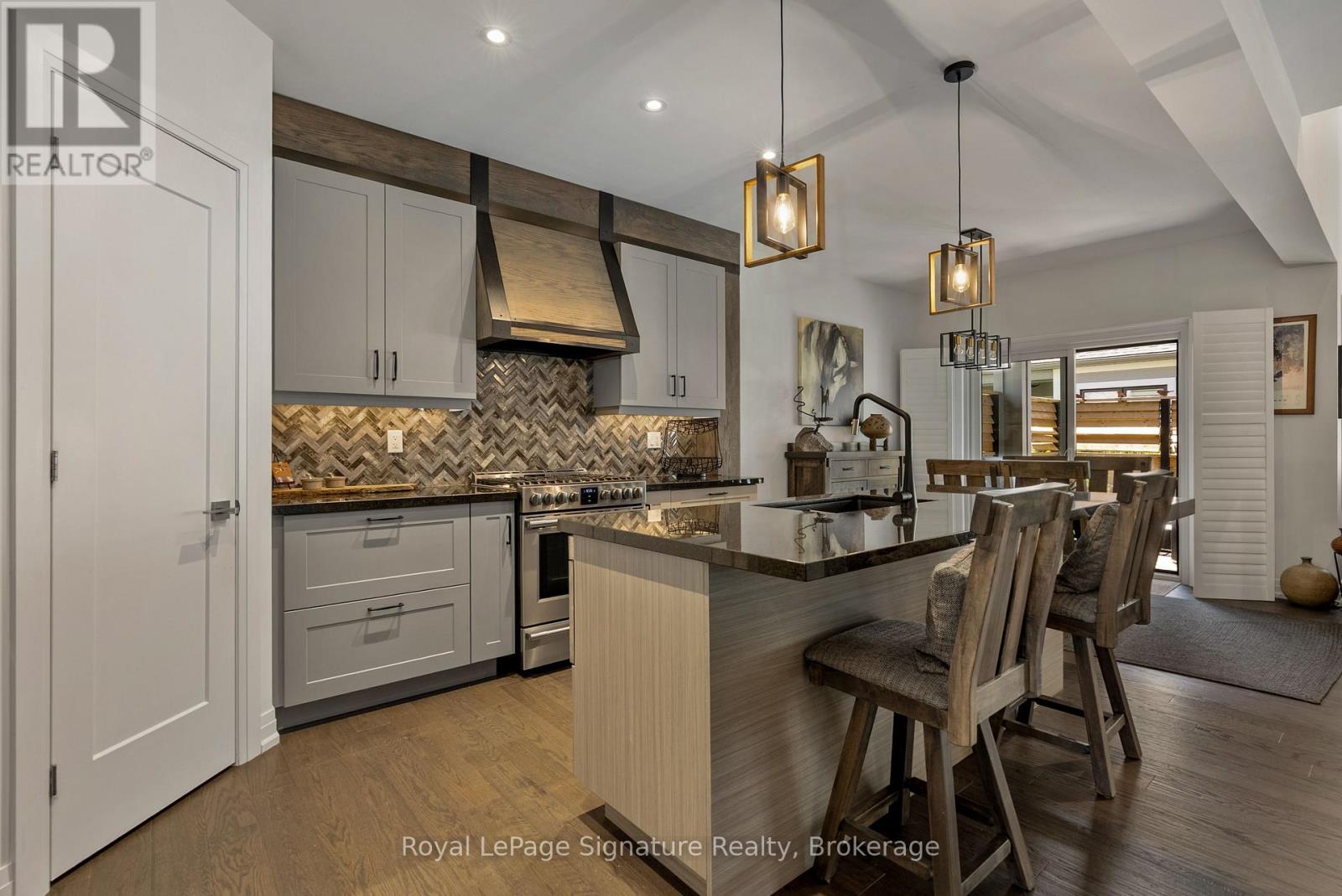 104 Clippers Lane, Blue Mountains, Ontario  N0H 2P0 - Photo 7 - X12961448