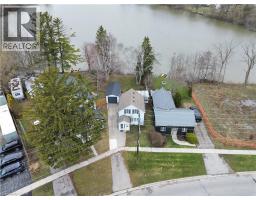 221 CHAPMAN Street E, Norfolk, Ontario